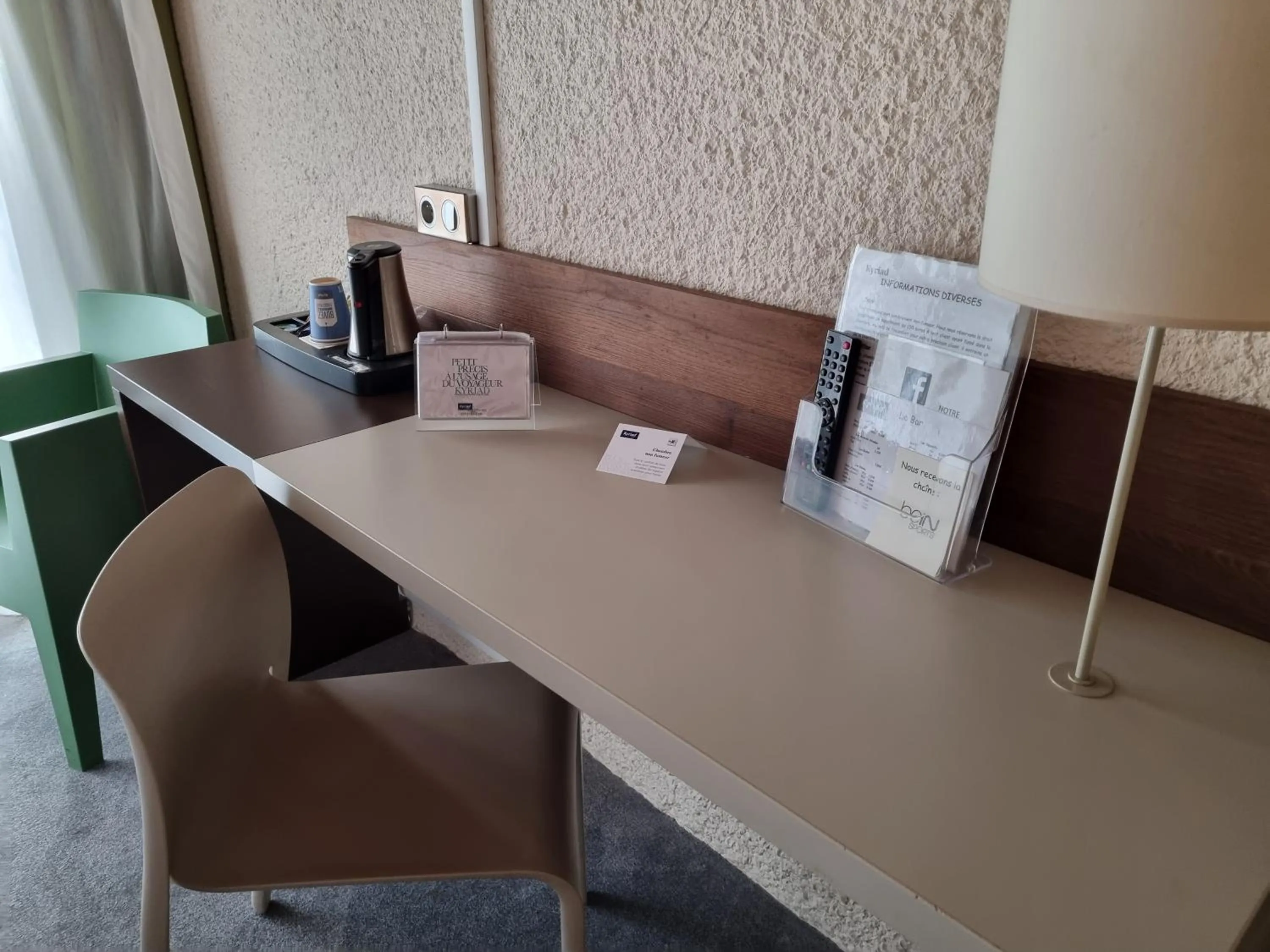 Property building in Kyriad Angoulême Nord Champniers- Hôtel & Résidence