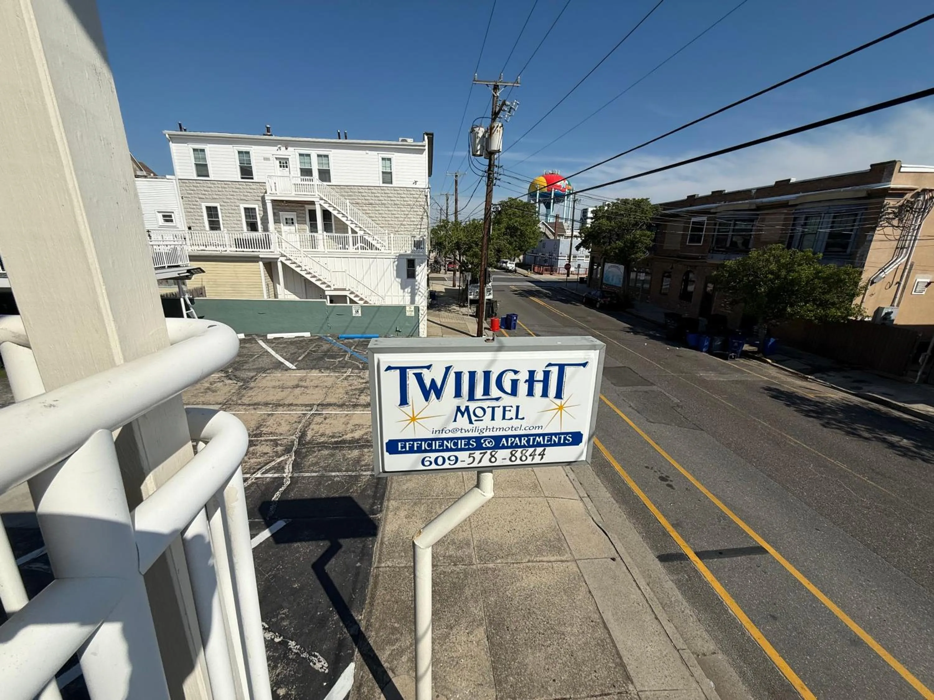 Property building in Twilight Motel