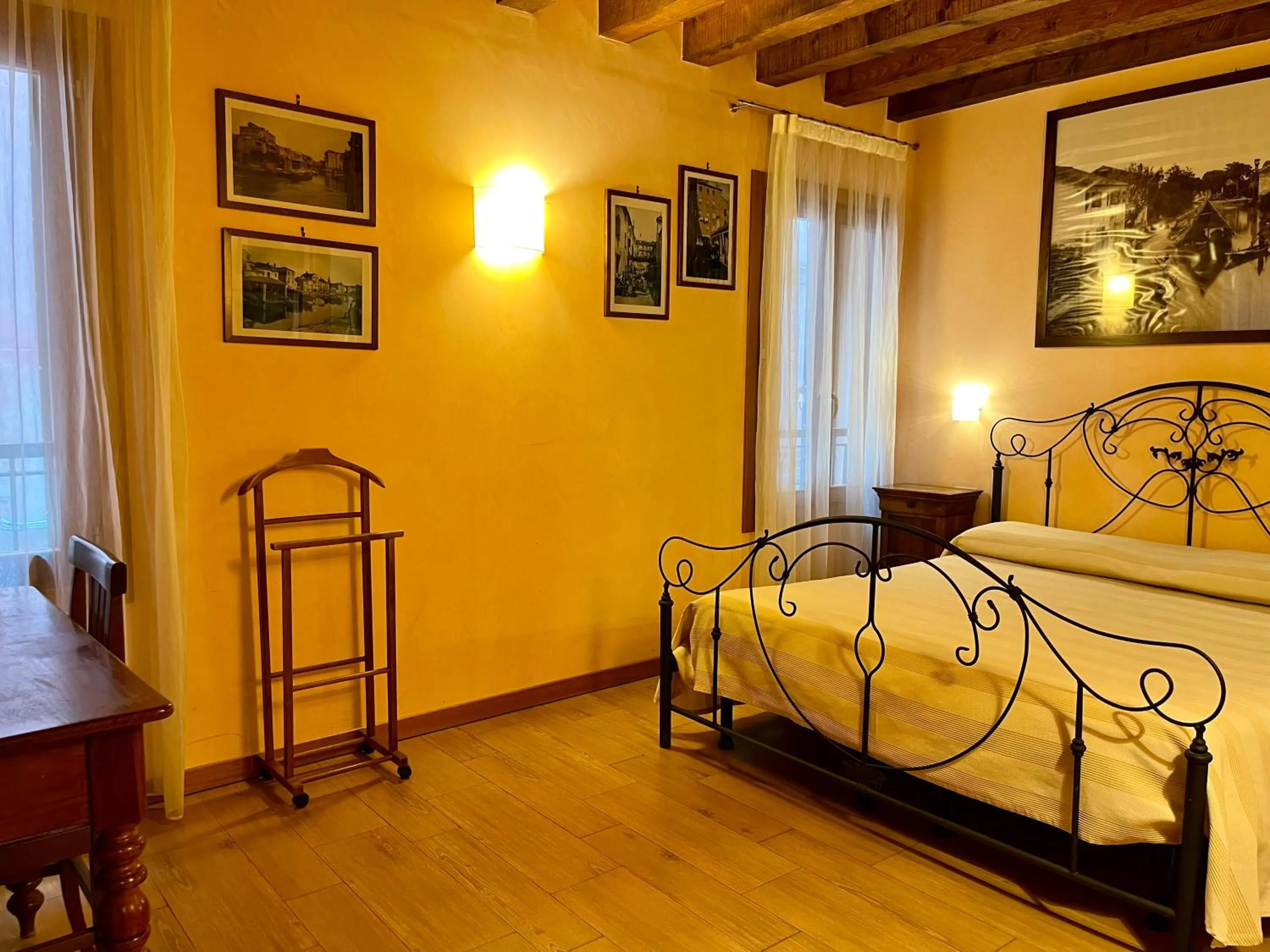 Bed in San Cassiano jacuzzi