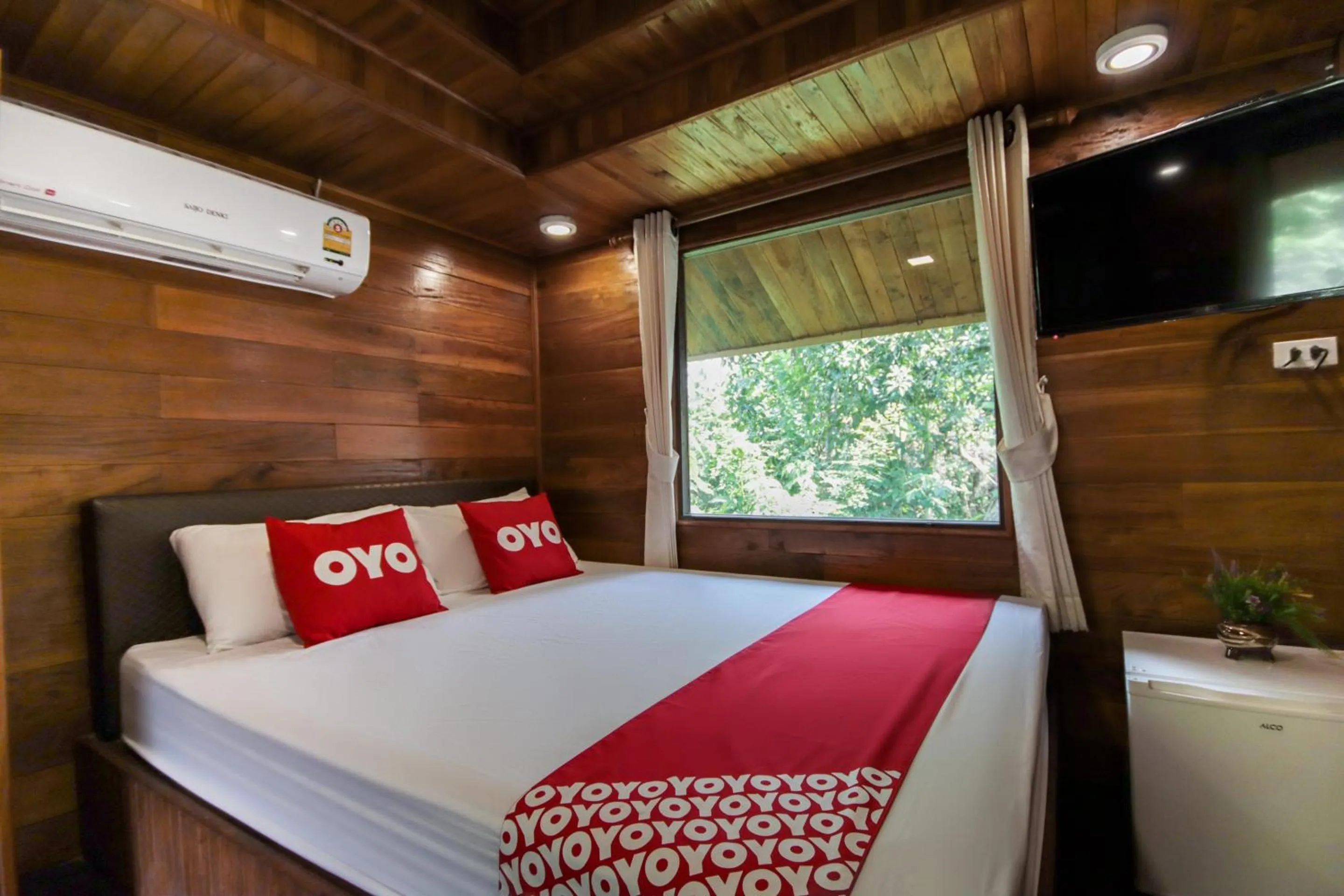 Bedroom in OYO 604 Ruen Mai Horm Resort