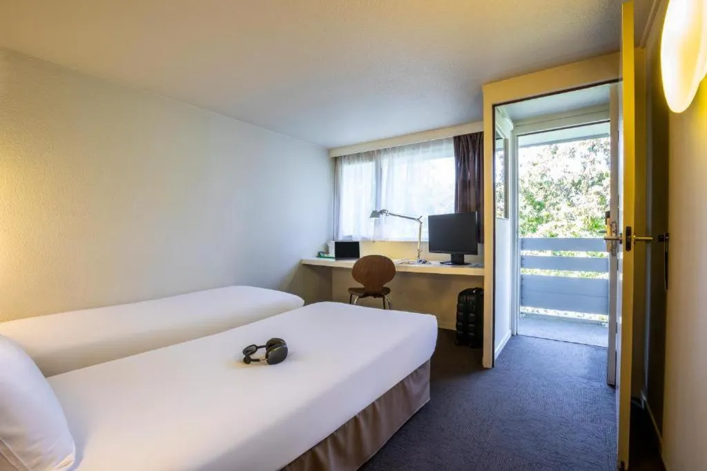 Bed in Campanile Hotel Beauvais