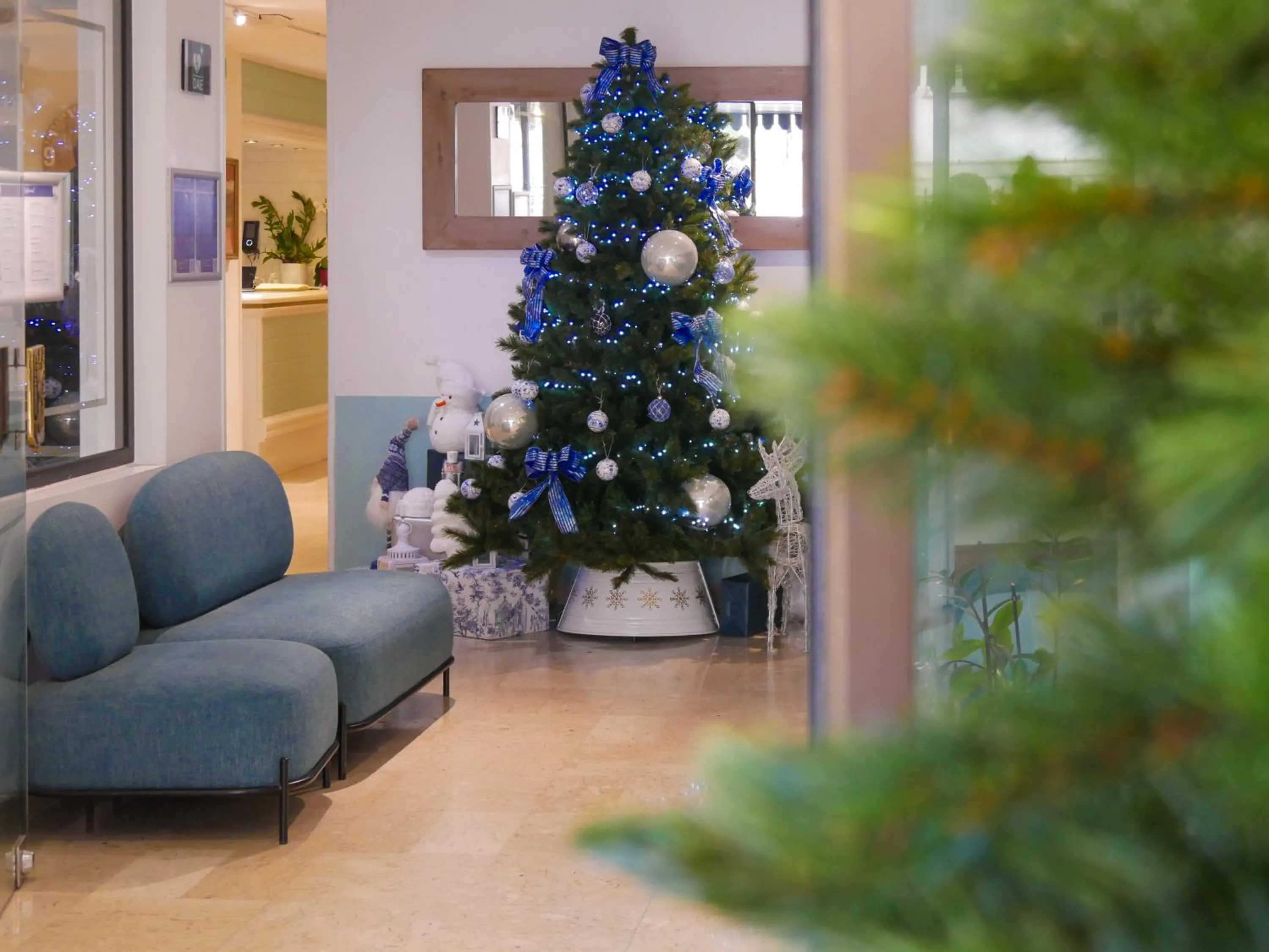 Lobby or reception in Best Western Hotel Mediterranee Menton