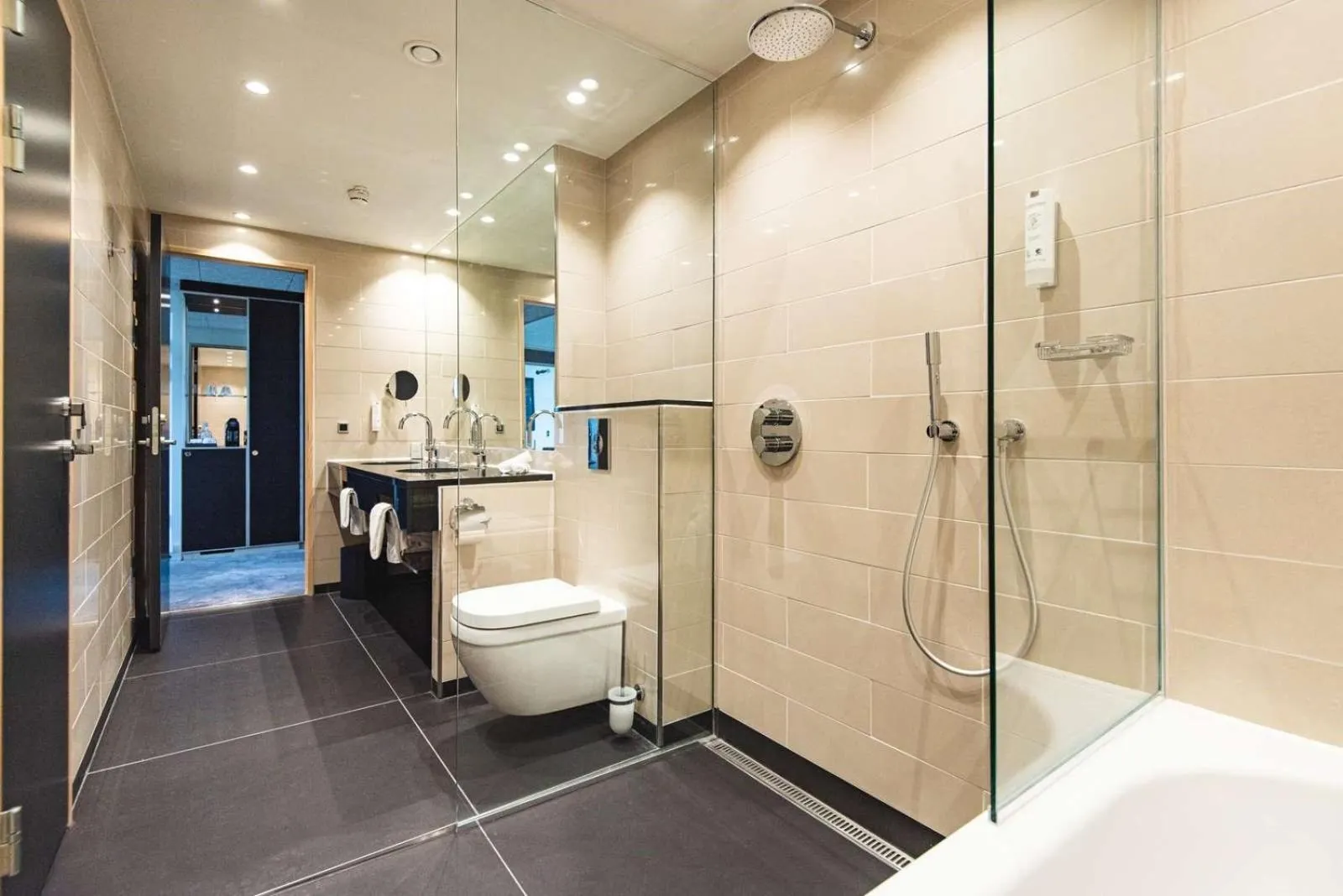 Property building in Hotel Brandan