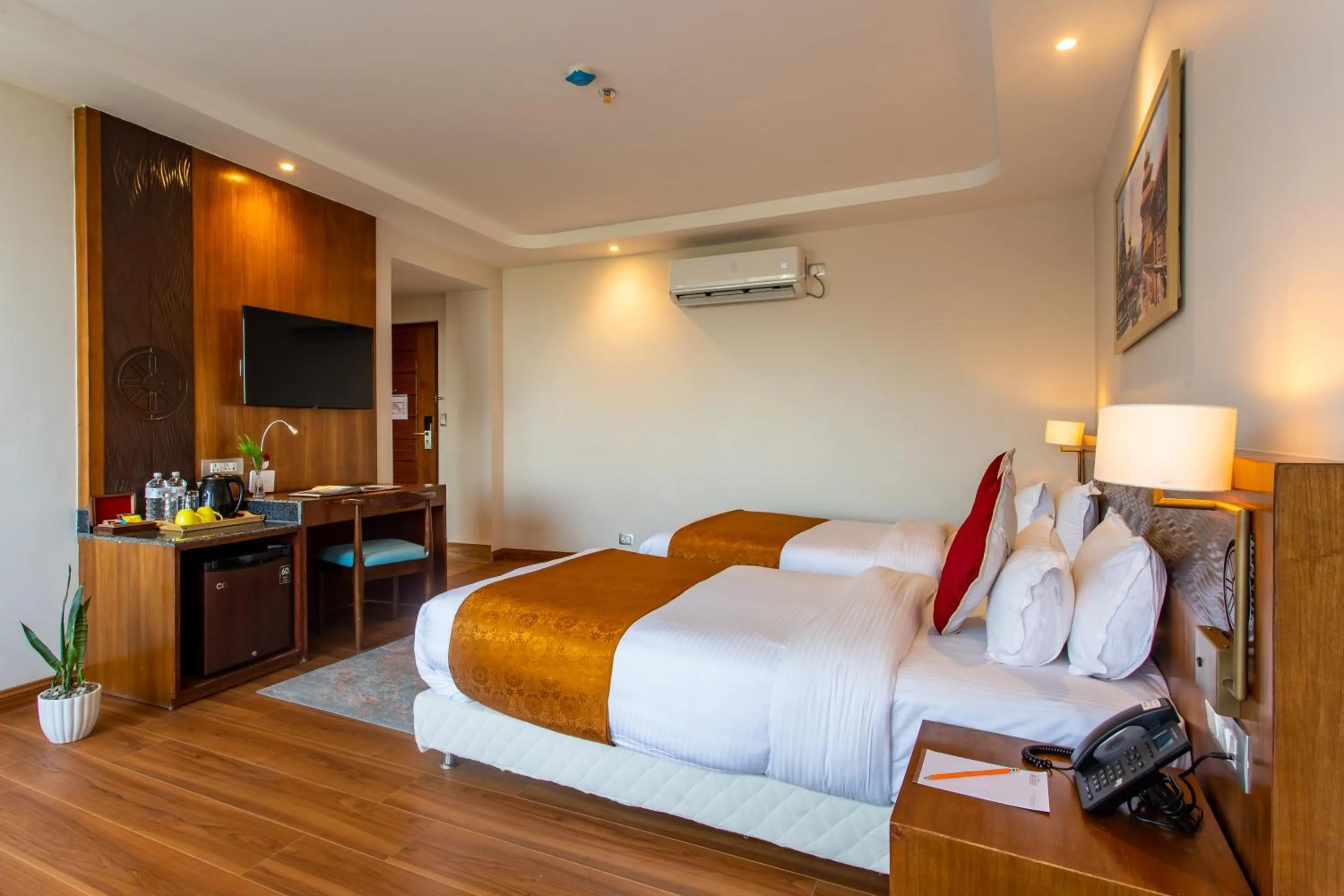 Bedroom, Bed in Hotel Sarathi