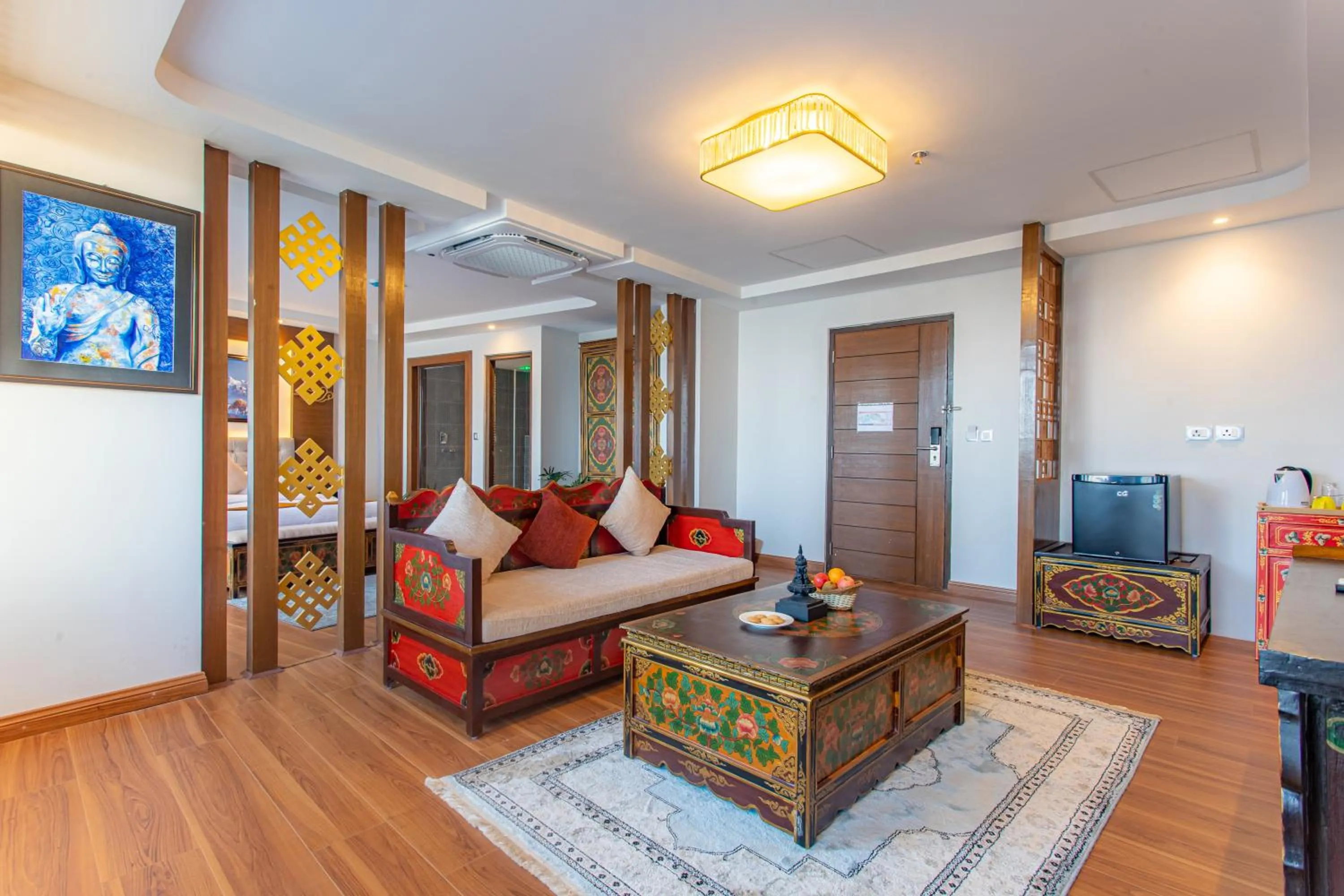 TV and multimedia, Bed in Hotel Sarathi