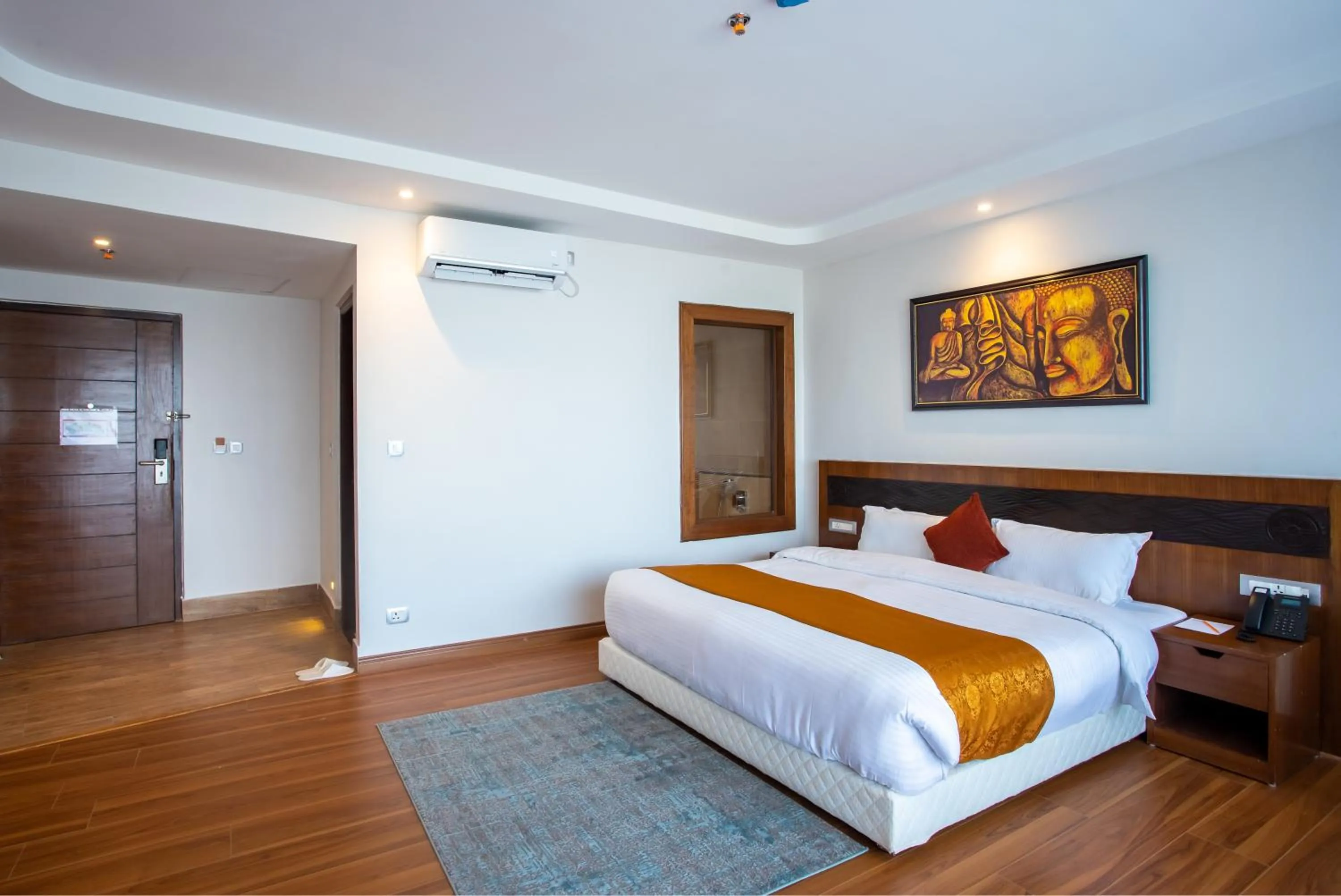 Bedroom, Bed in Hotel Sarathi