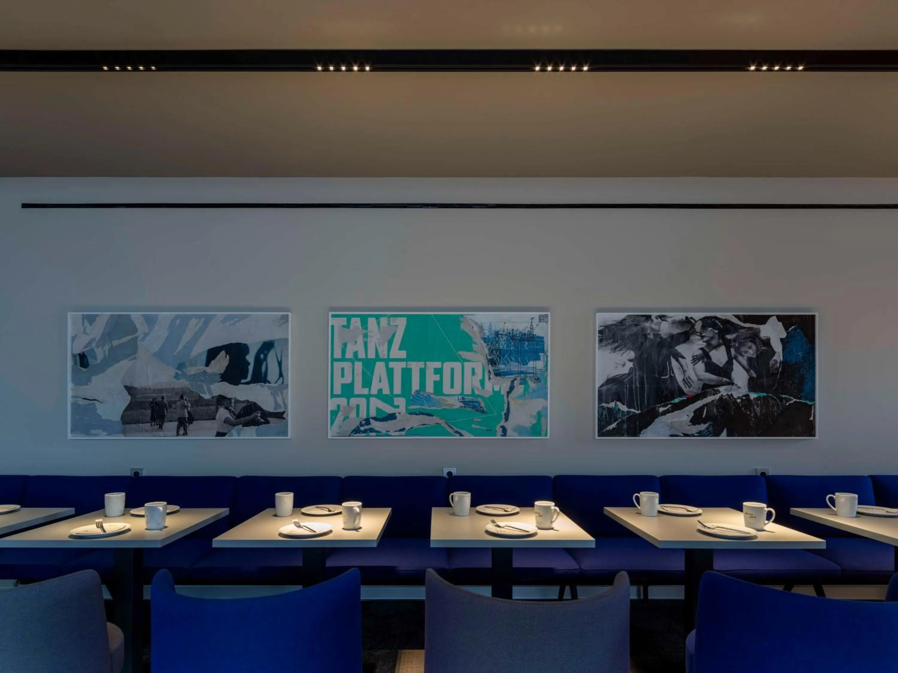 Food and drinks in b'mine hotel Düsseldorf