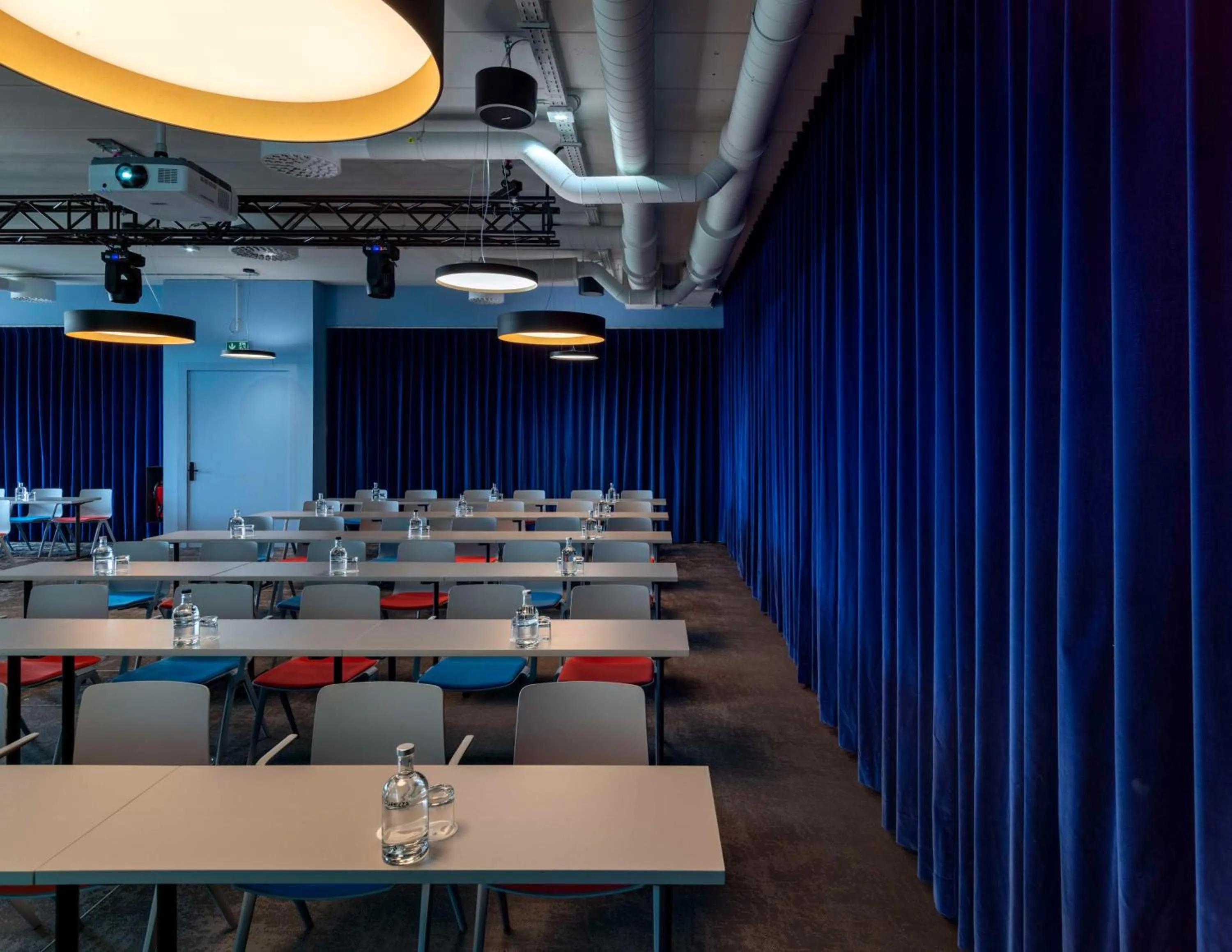 Meeting/conference room in b'mine hotel Düsseldorf