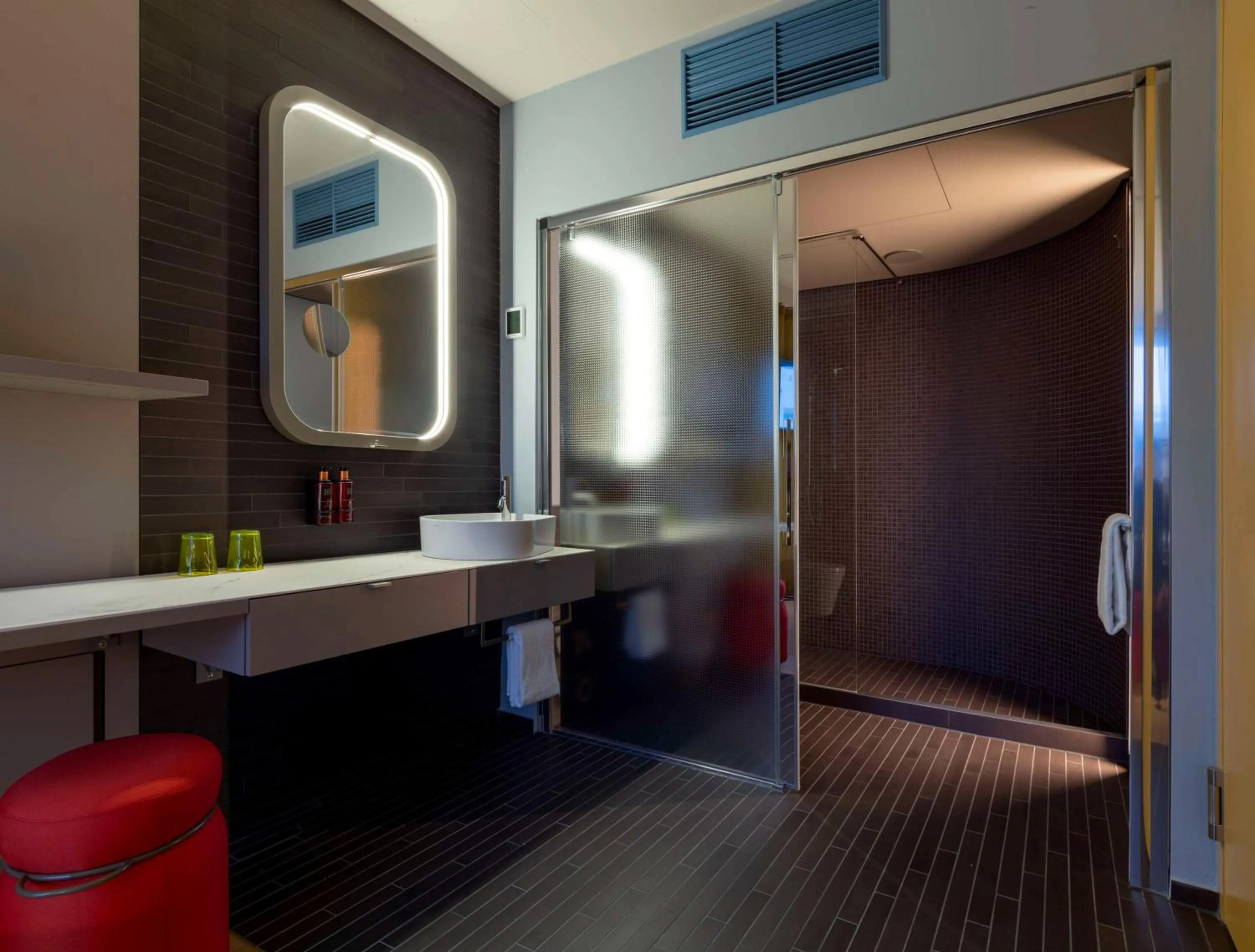 Bathroom in b'mine hotel Düsseldorf