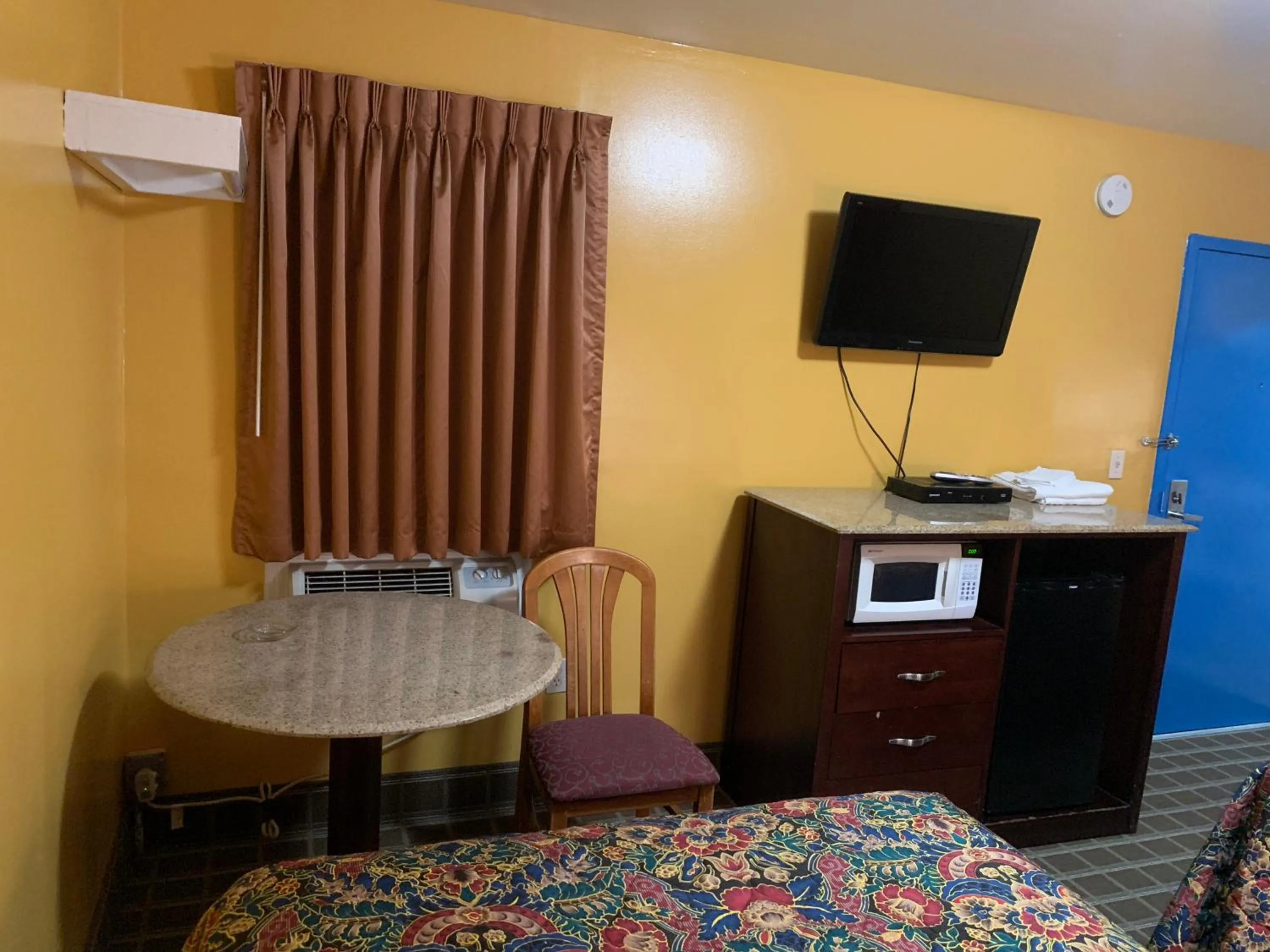 Bed in Scottish Inns Wrightstown