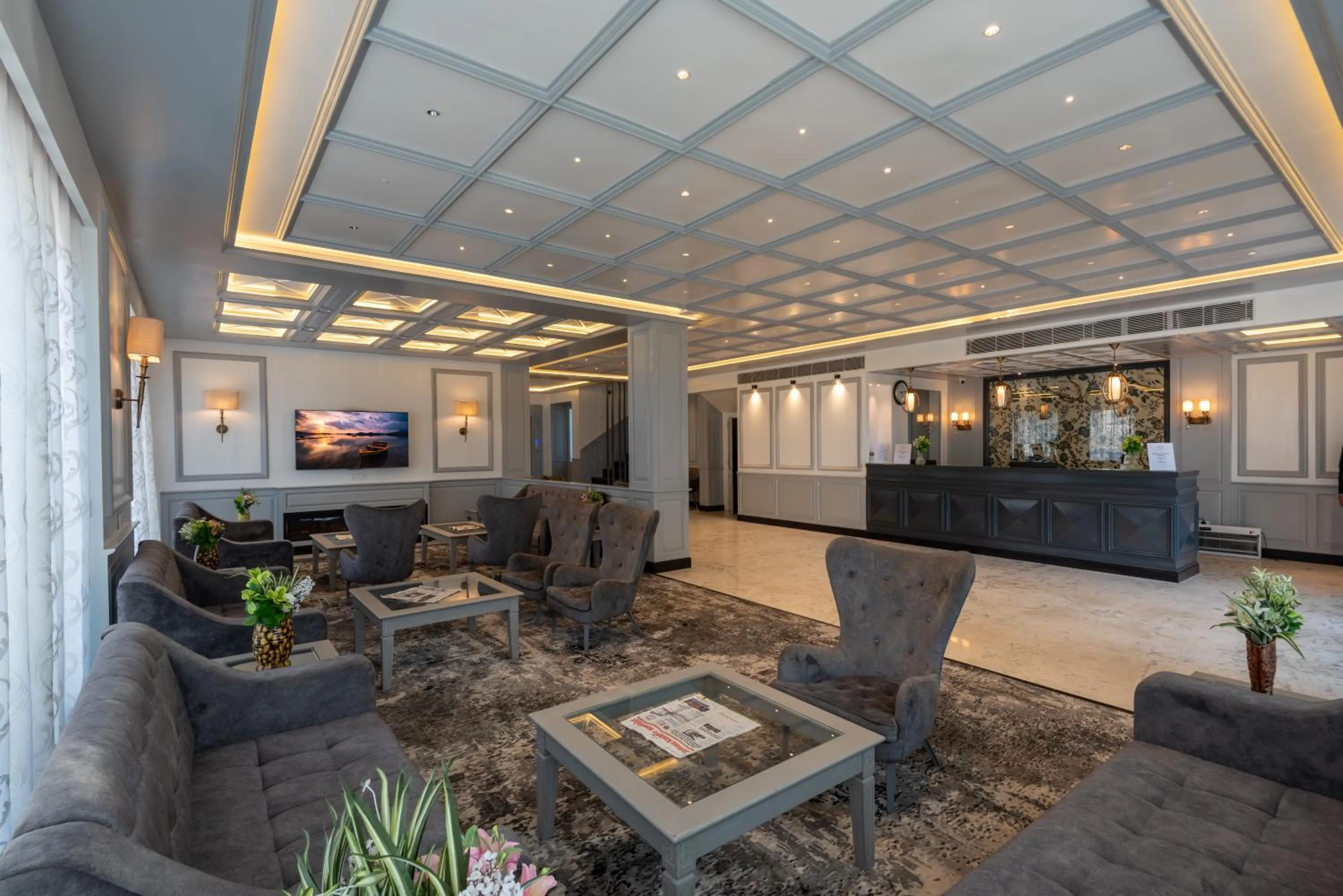 Lobby or reception in Hotel Grand Boulevard Dal Lake View Srinagar