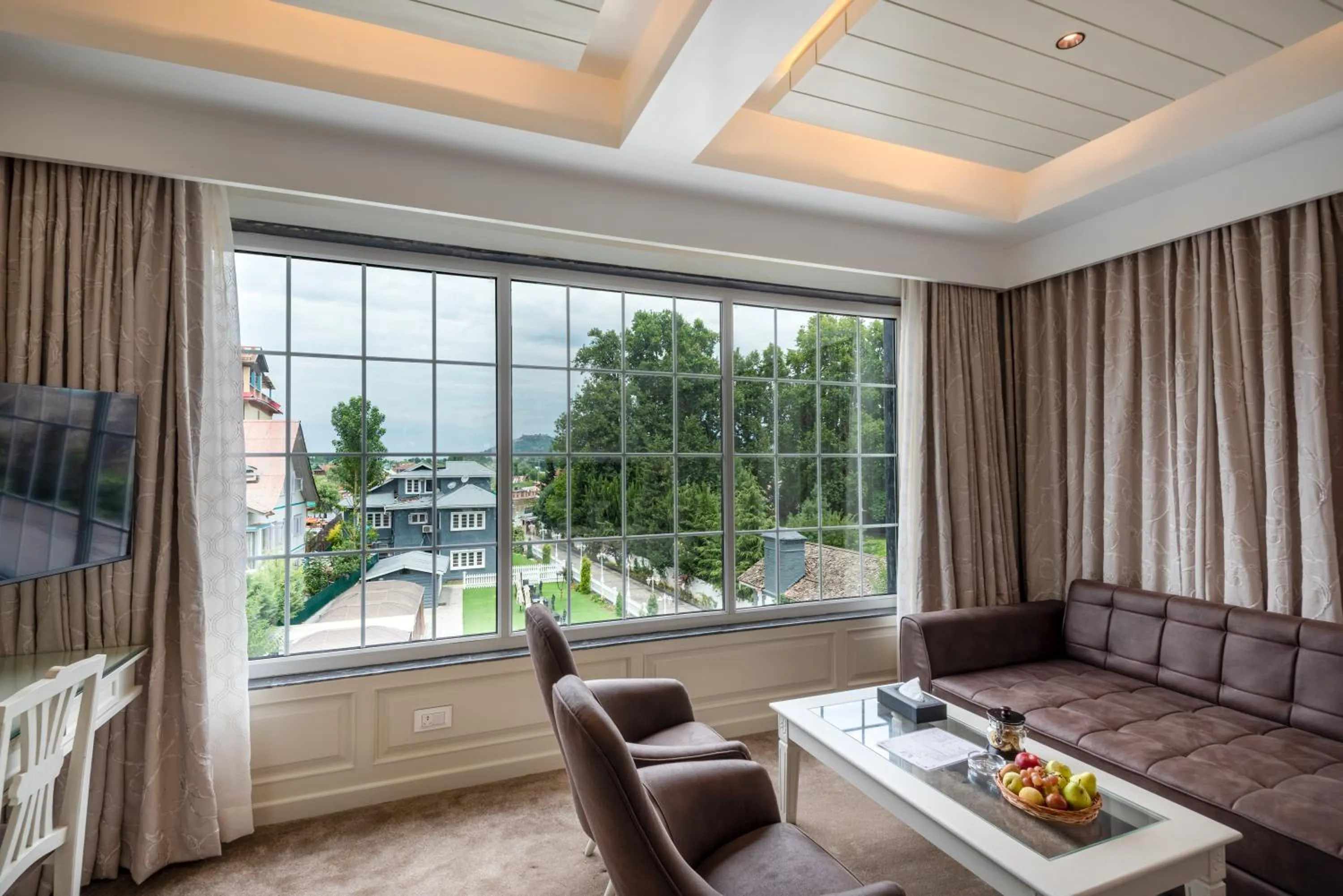 Seating area in Hotel Grand Boulevard Dal Lake View Srinagar