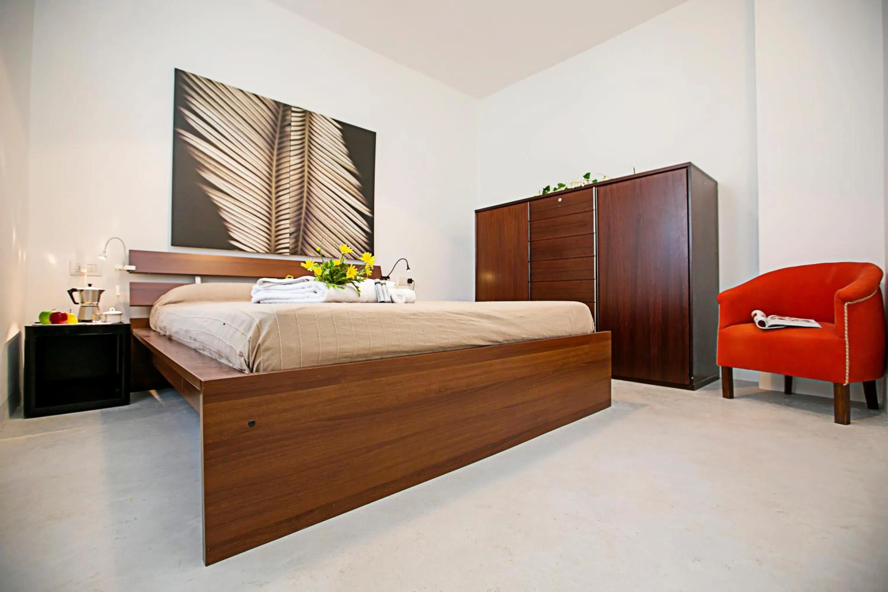 Bedroom, Bed in Casa Alla Grotta - Happy Rentals