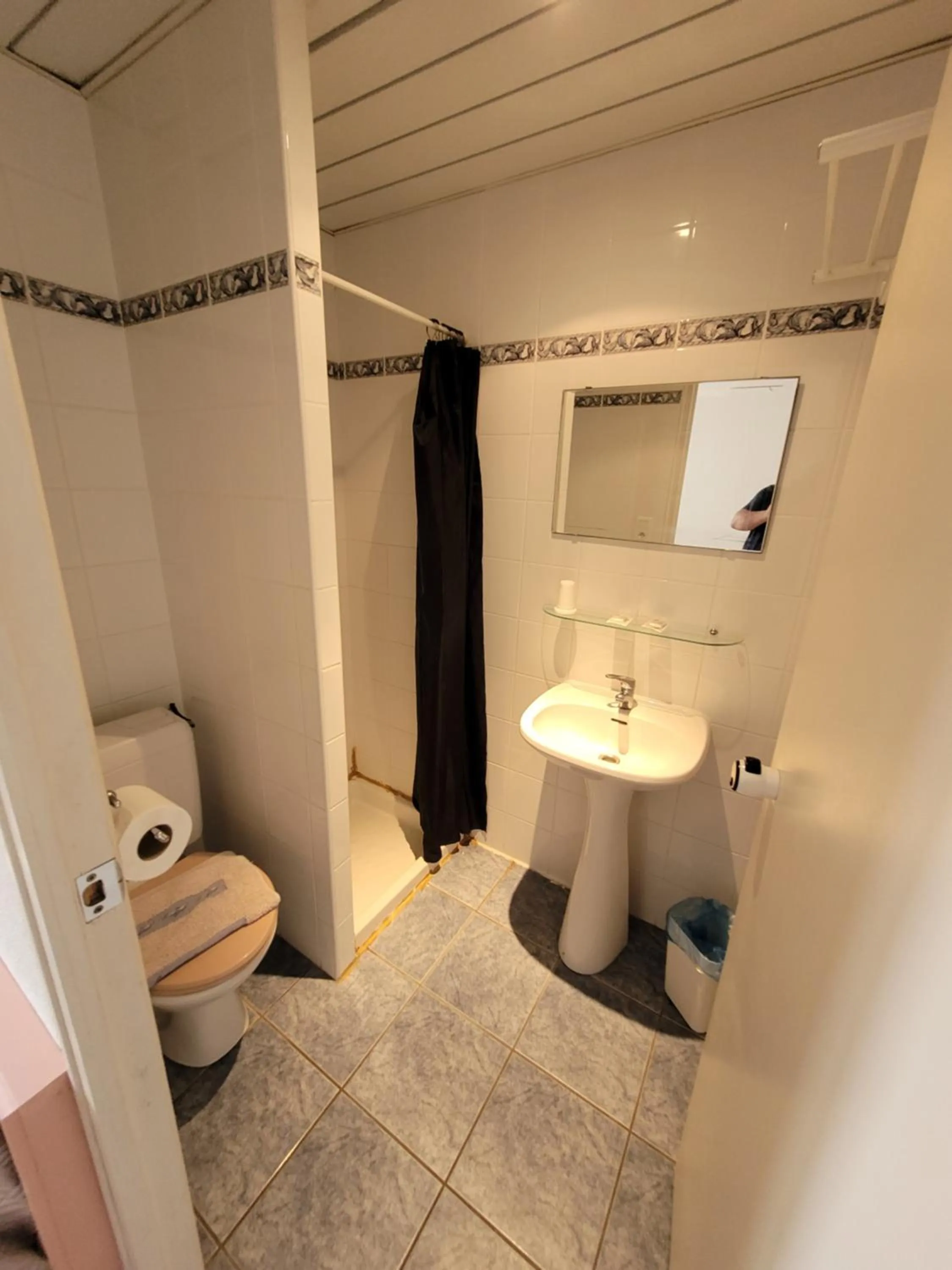 Bathroom in Hôtel Marquette