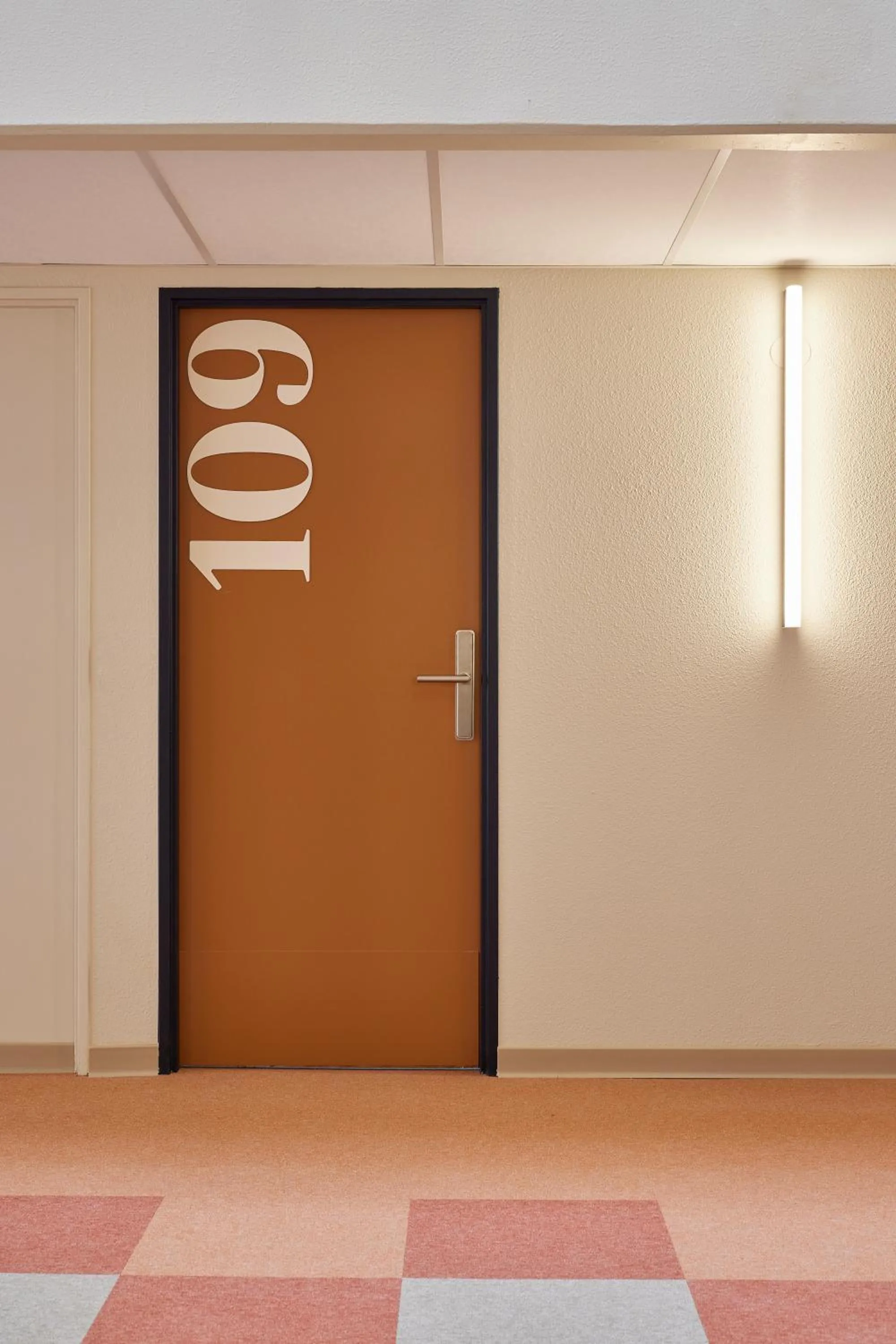 Decorative detail in Hotel des Victoires - Restaurant