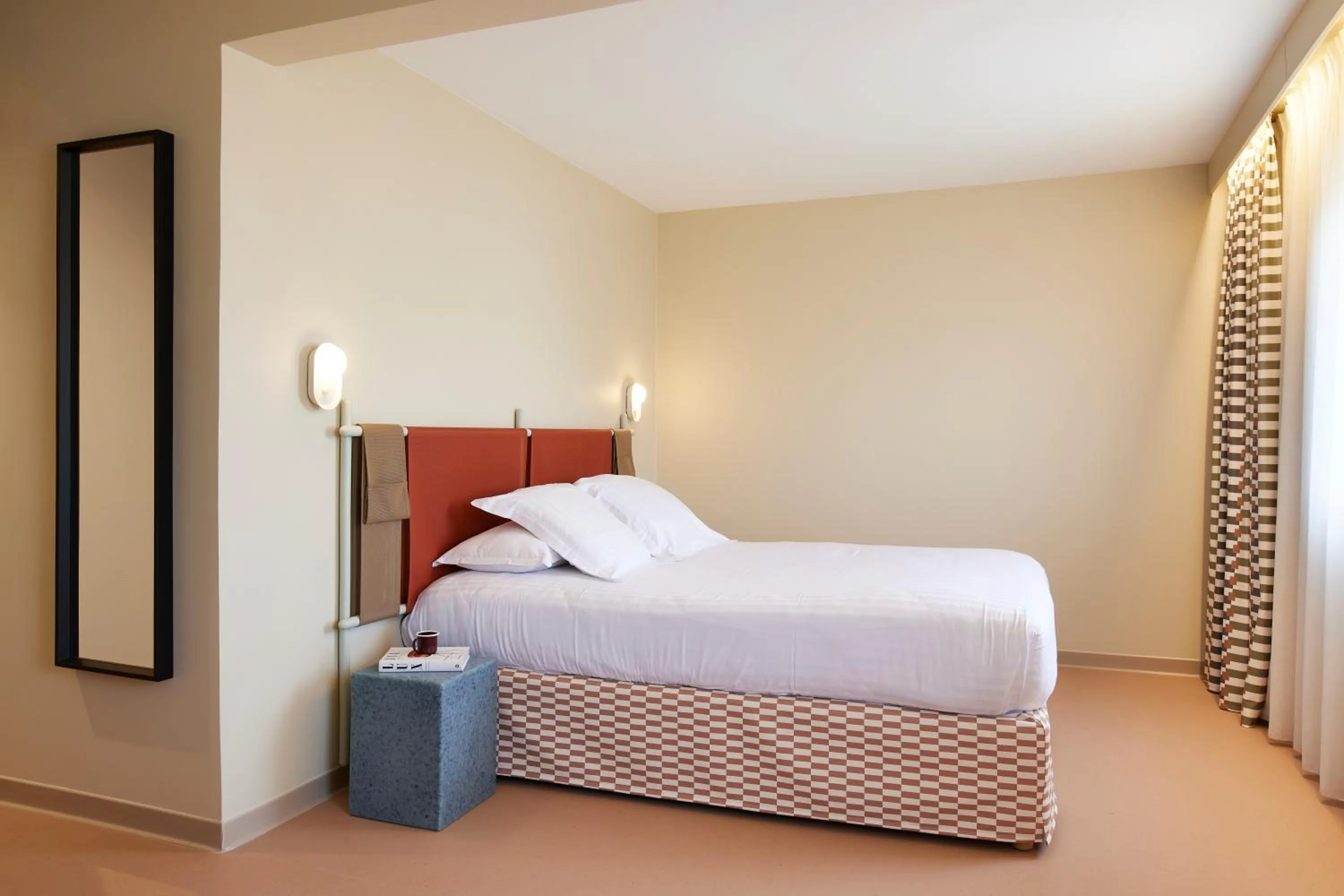 Bed in Hotel des Victoires - Restaurant