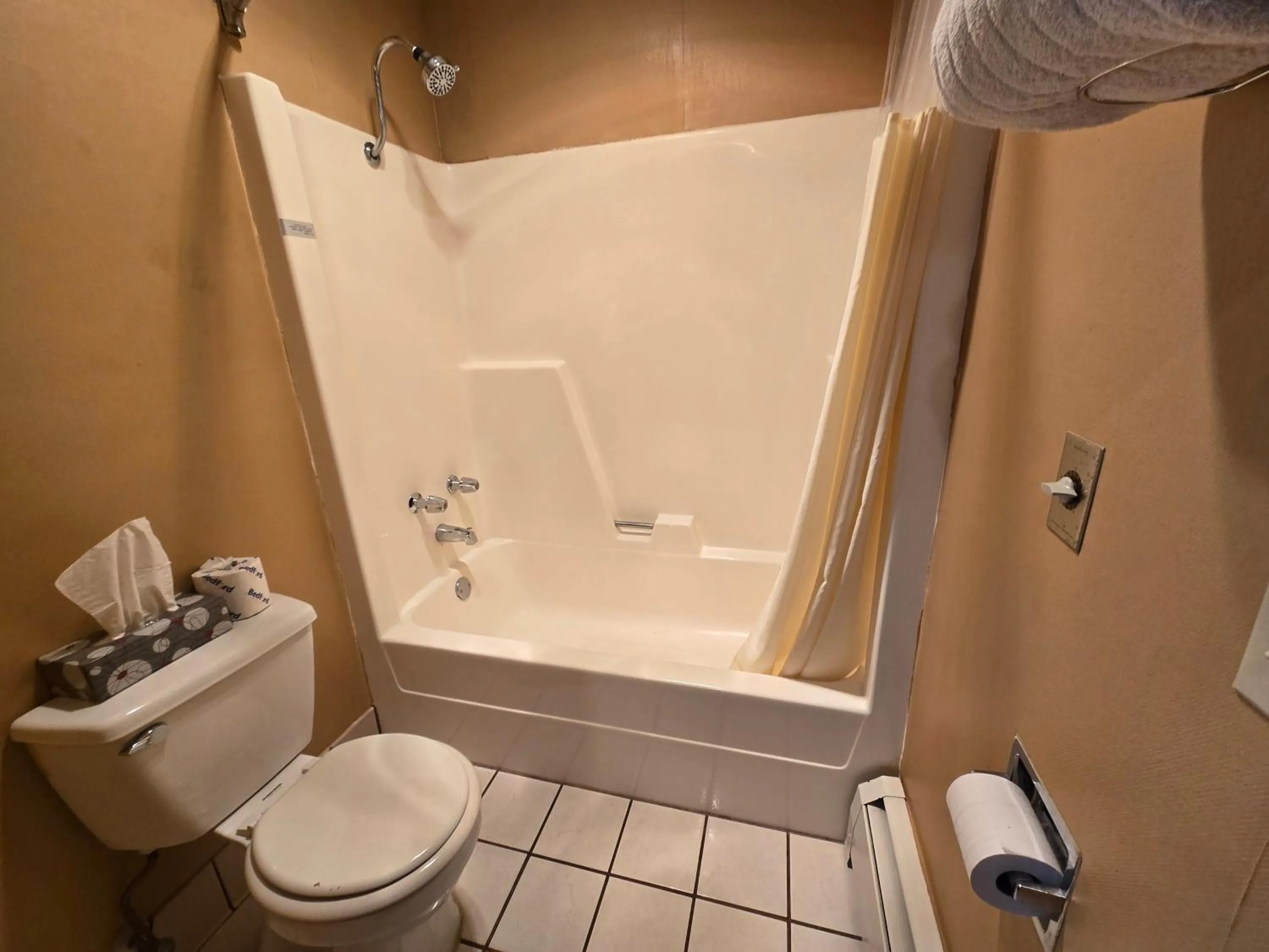 Shower in Timber Inn