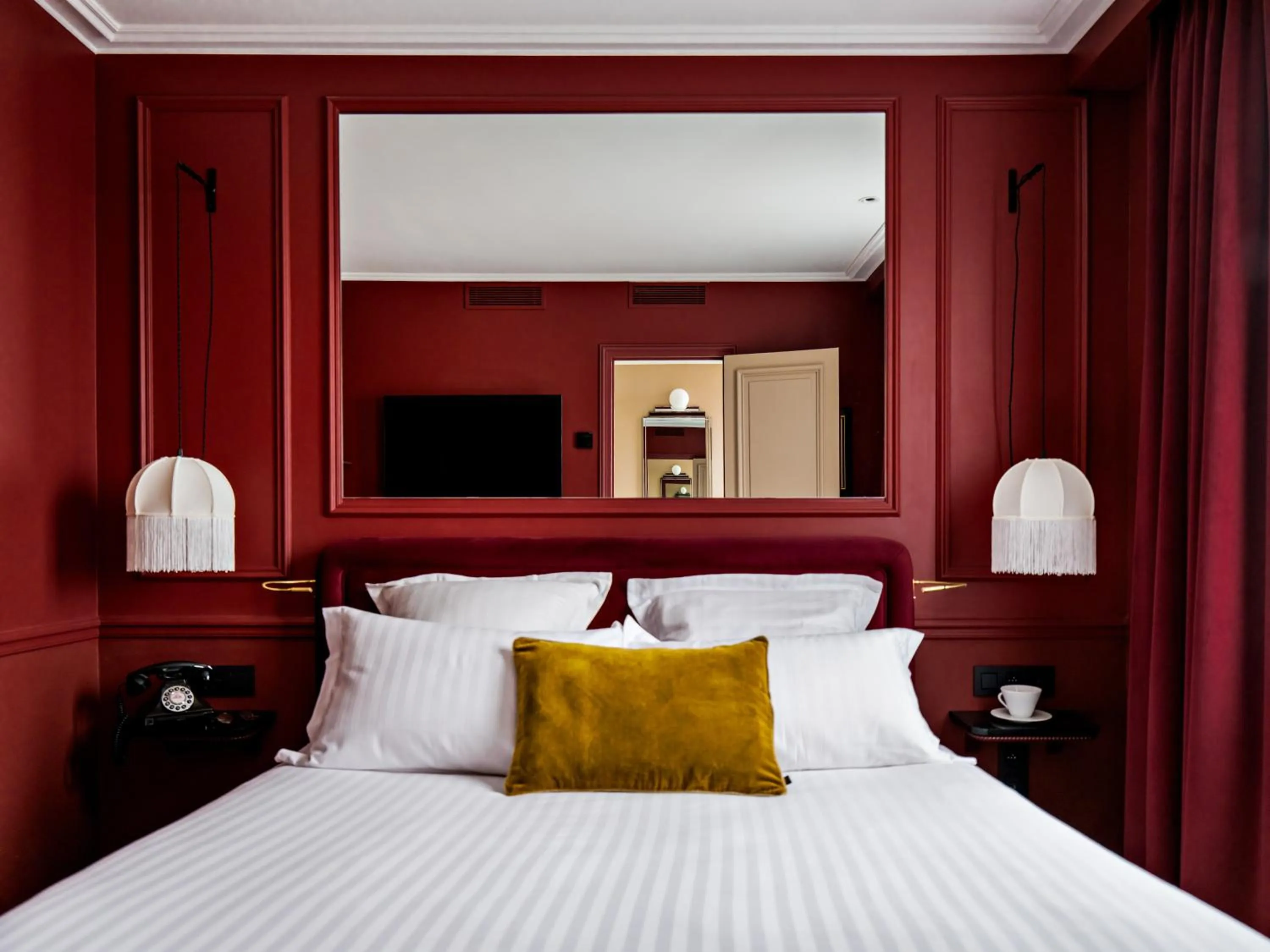 Bedroom, Bed in Hotel Duquesne Eiffel