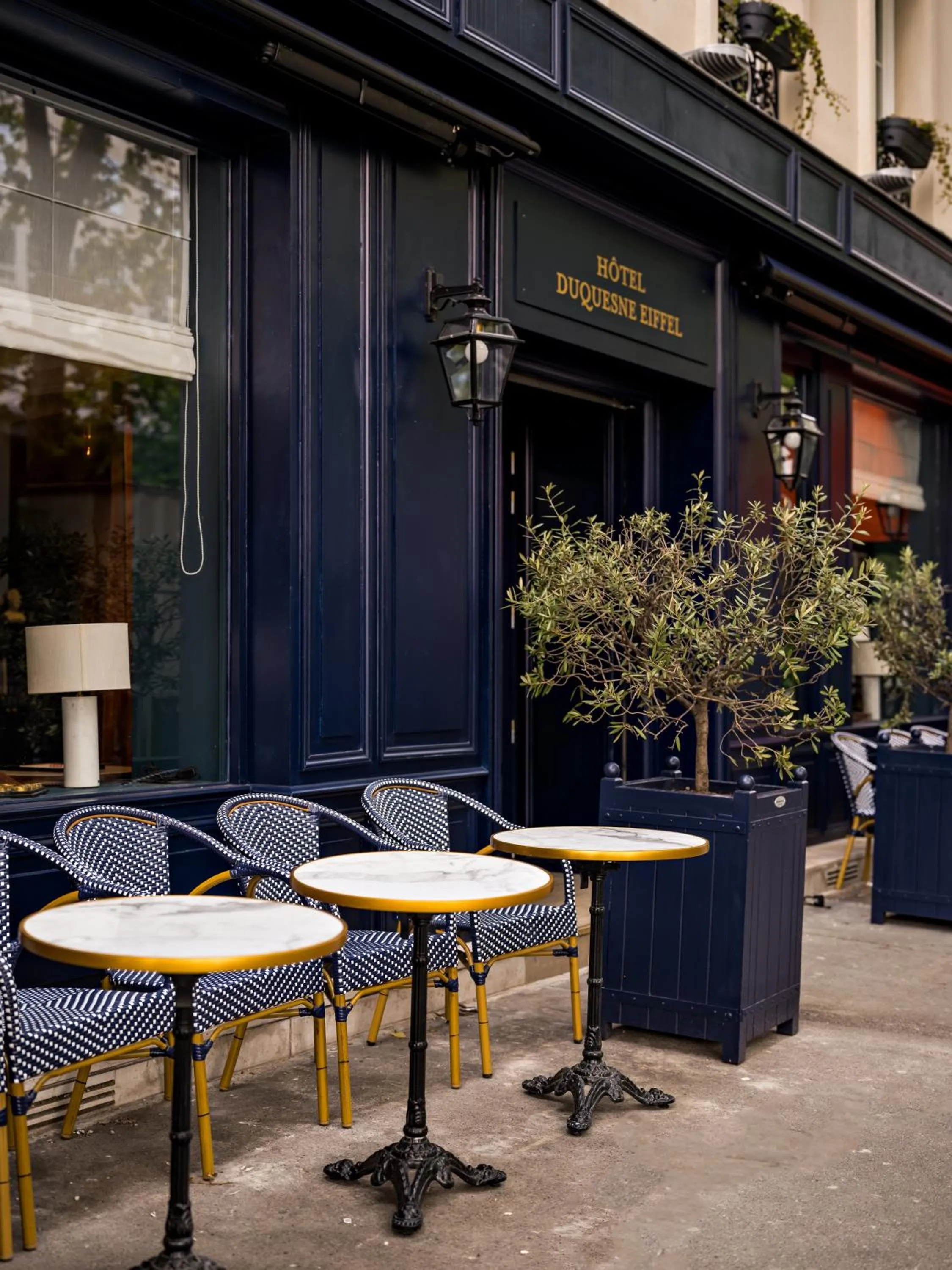 Property building in Hotel Duquesne Eiffel