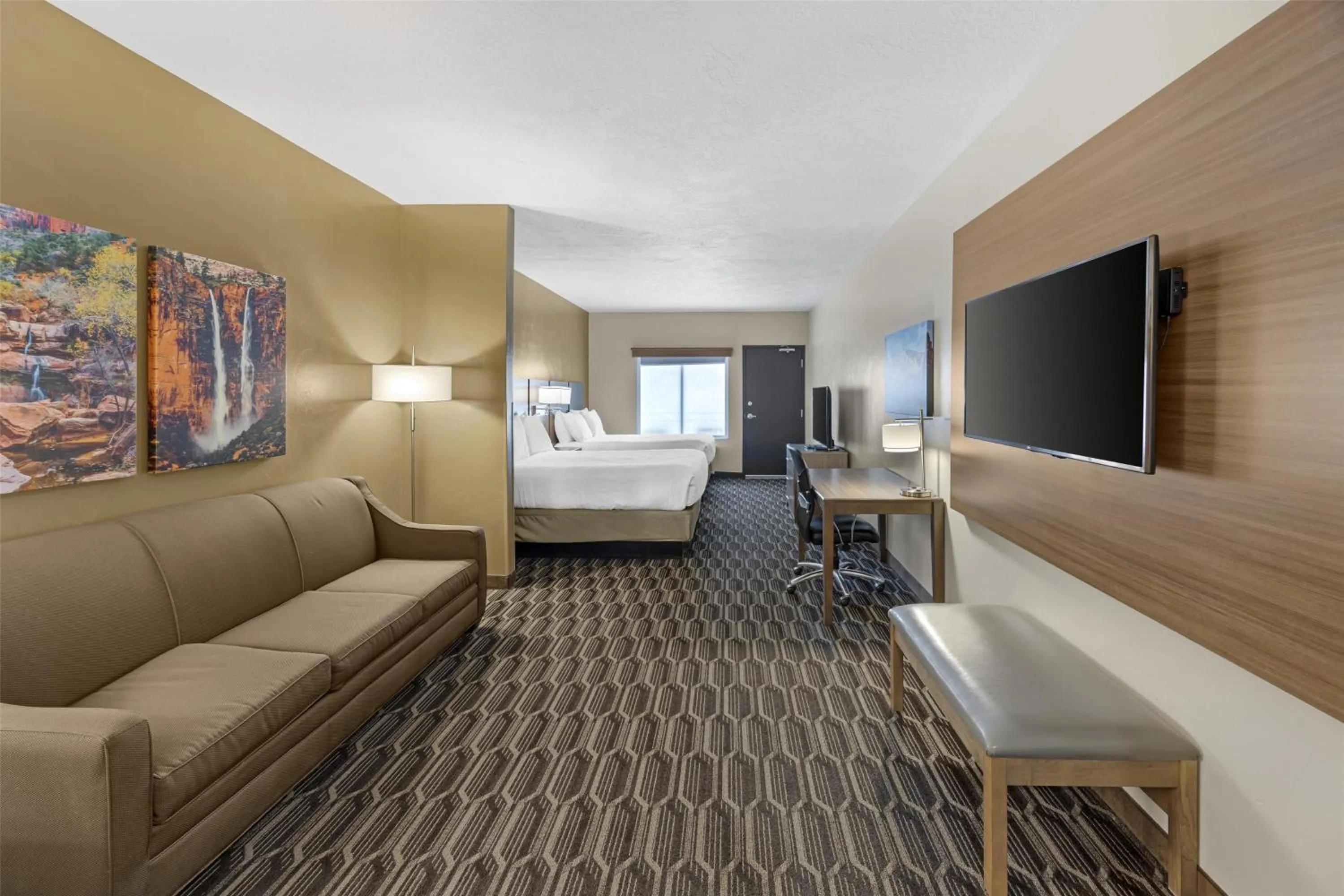 Photo of the whole room, Bed in Best Western Plus Zion Canyon Inn & Suites