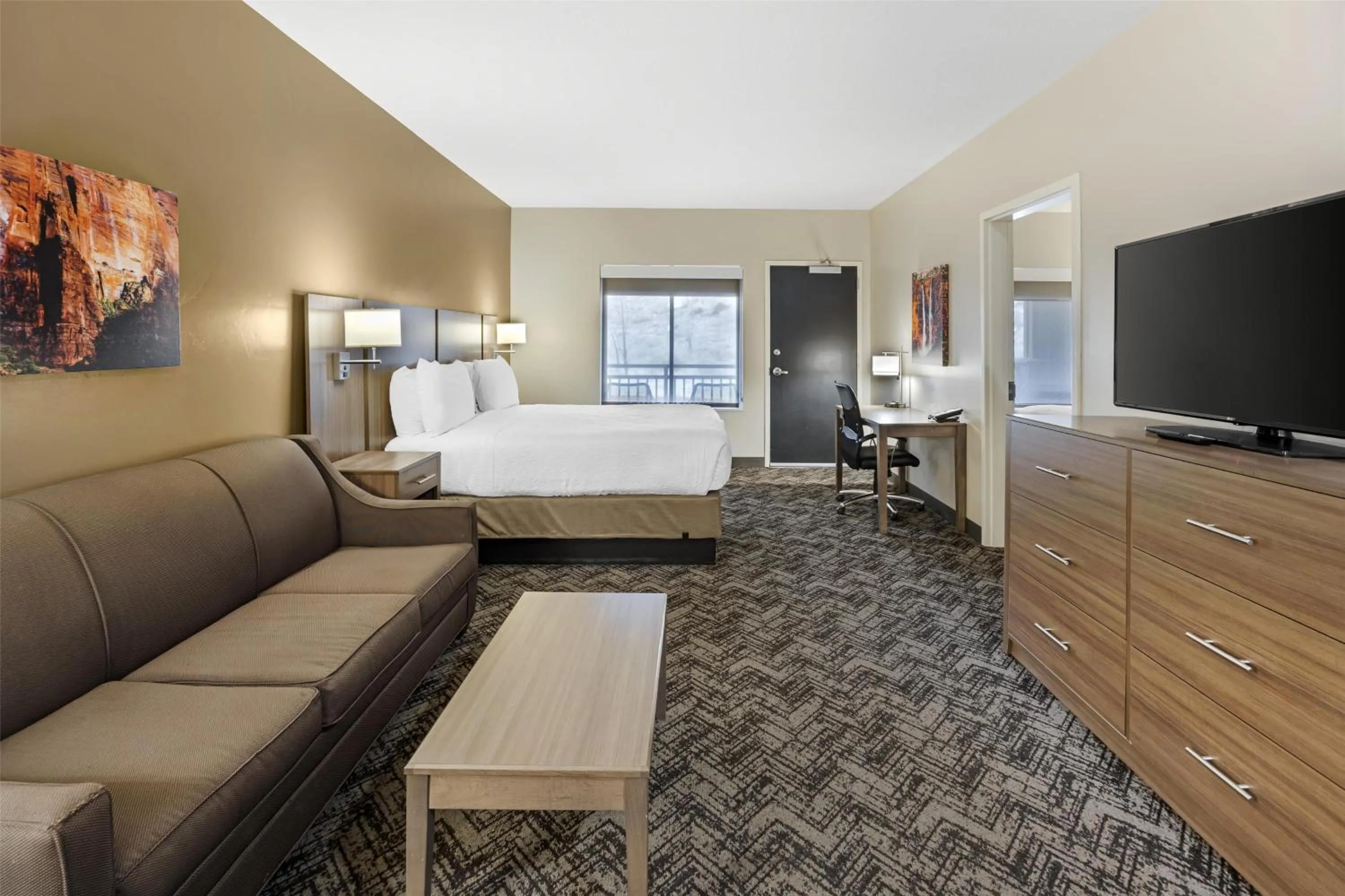 Photo of the whole room, Bed in Best Western Plus Zion Canyon Inn & Suites