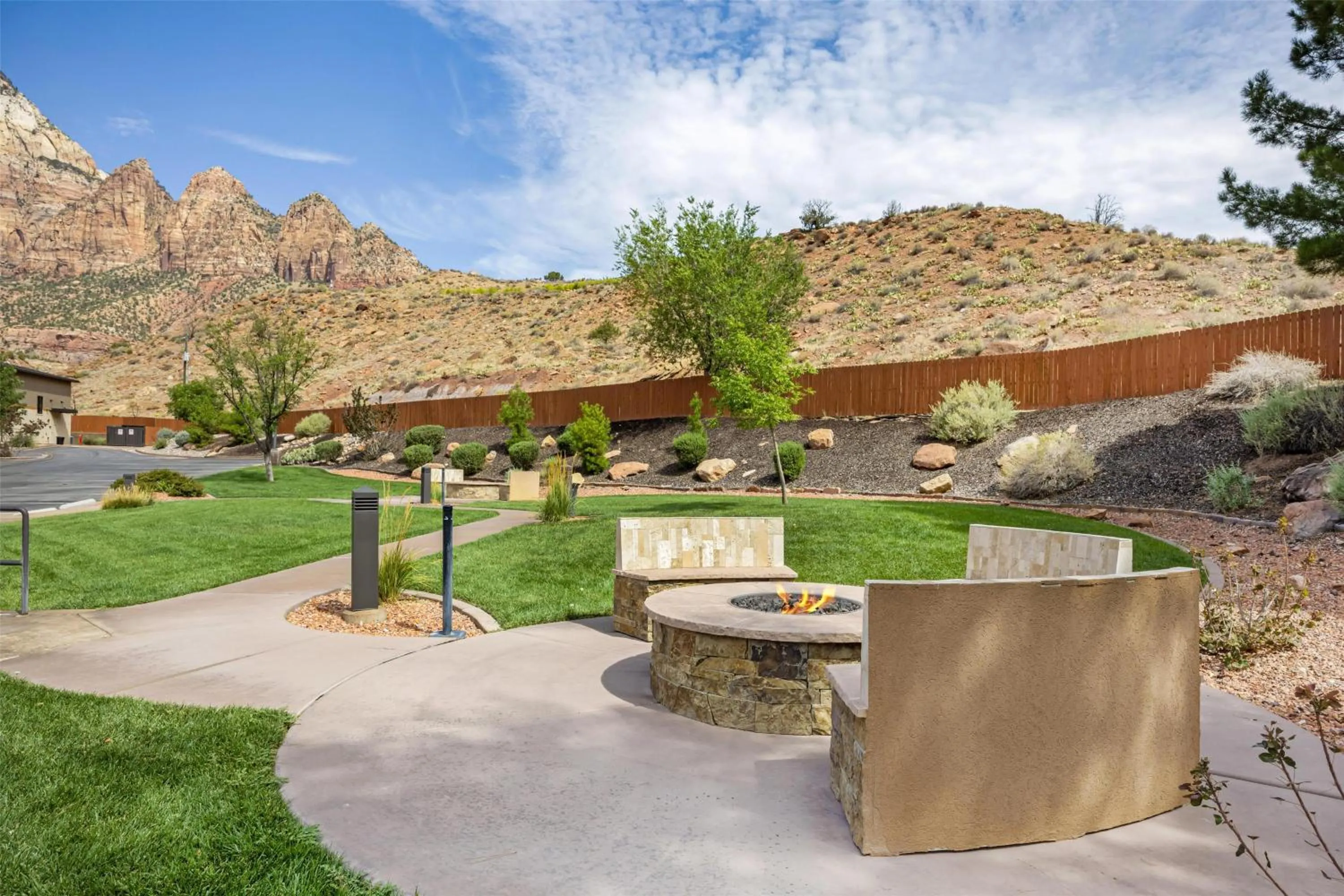 Property building in Best Western Plus Zion Canyon Inn & Suites