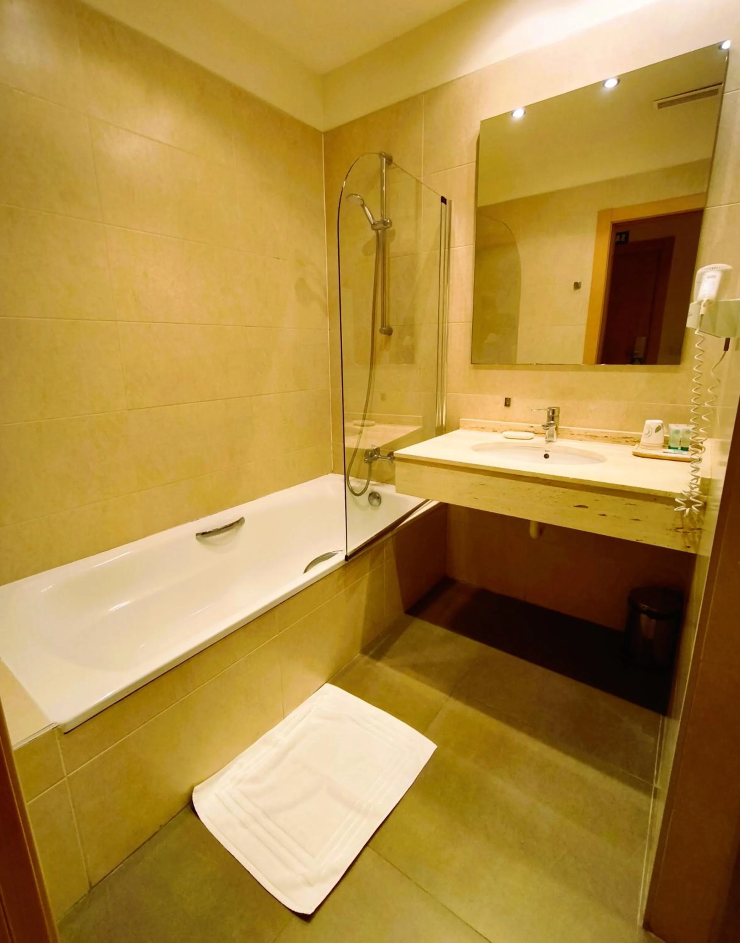 Bathroom in Hotel VillaMarcilla