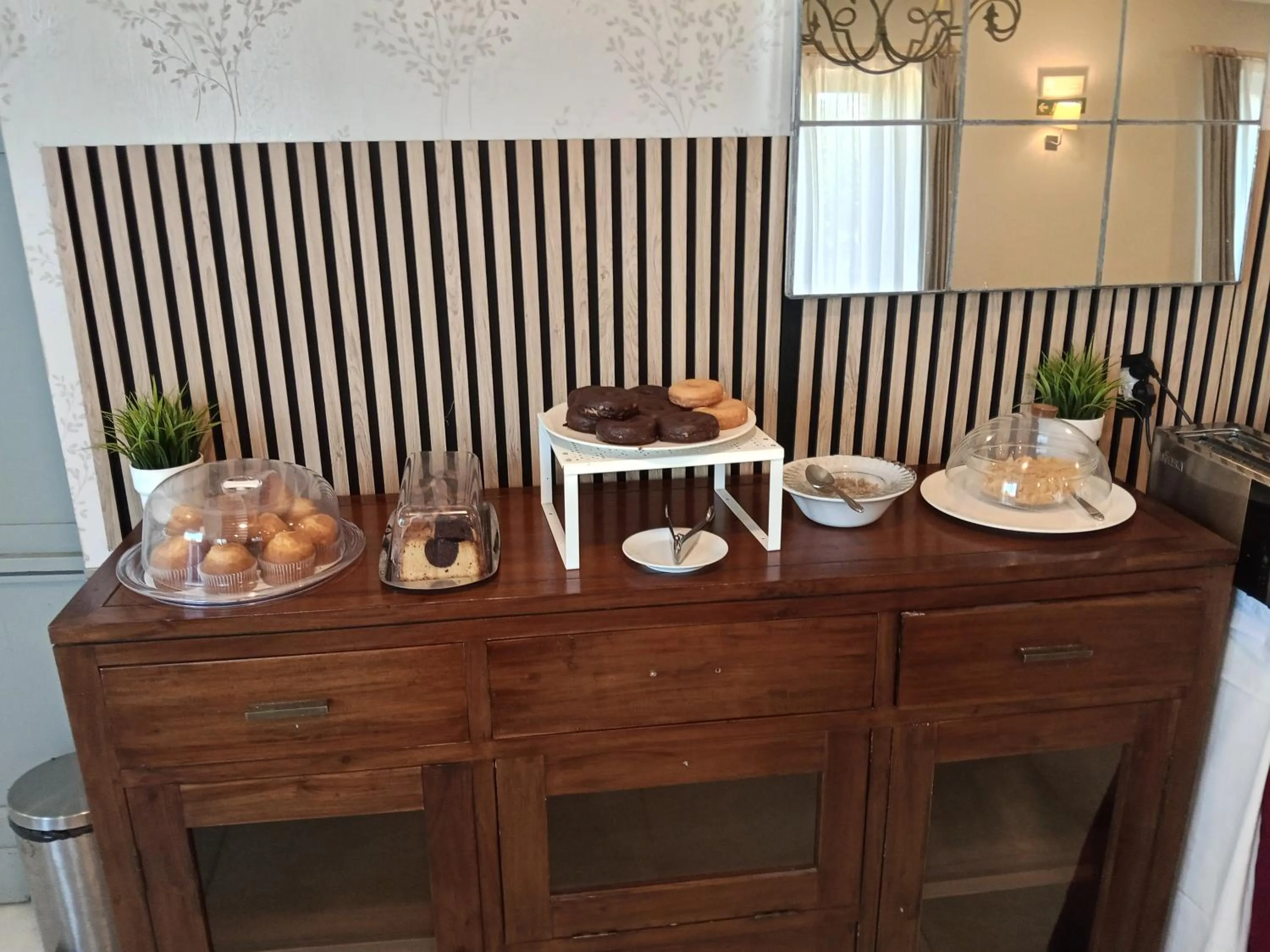 Restaurant/places to eat in Hotel VillaMarcilla