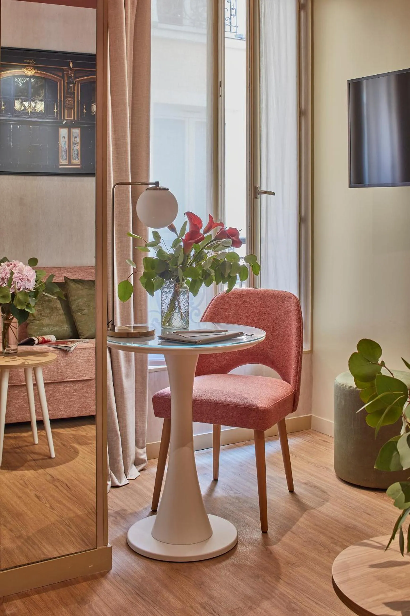 Seating area in Hotel Atmospheres