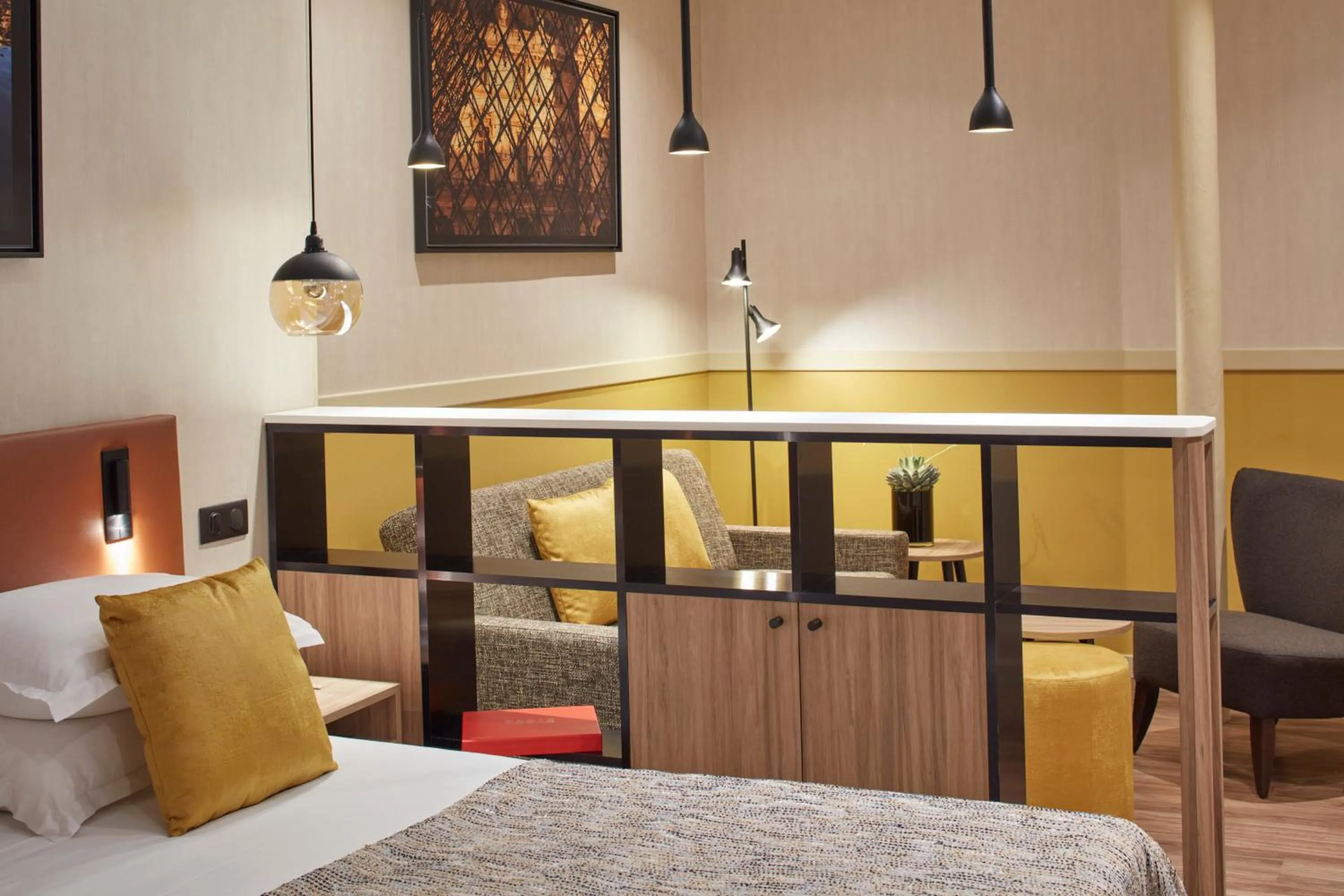 Bed in Hotel Atmospheres