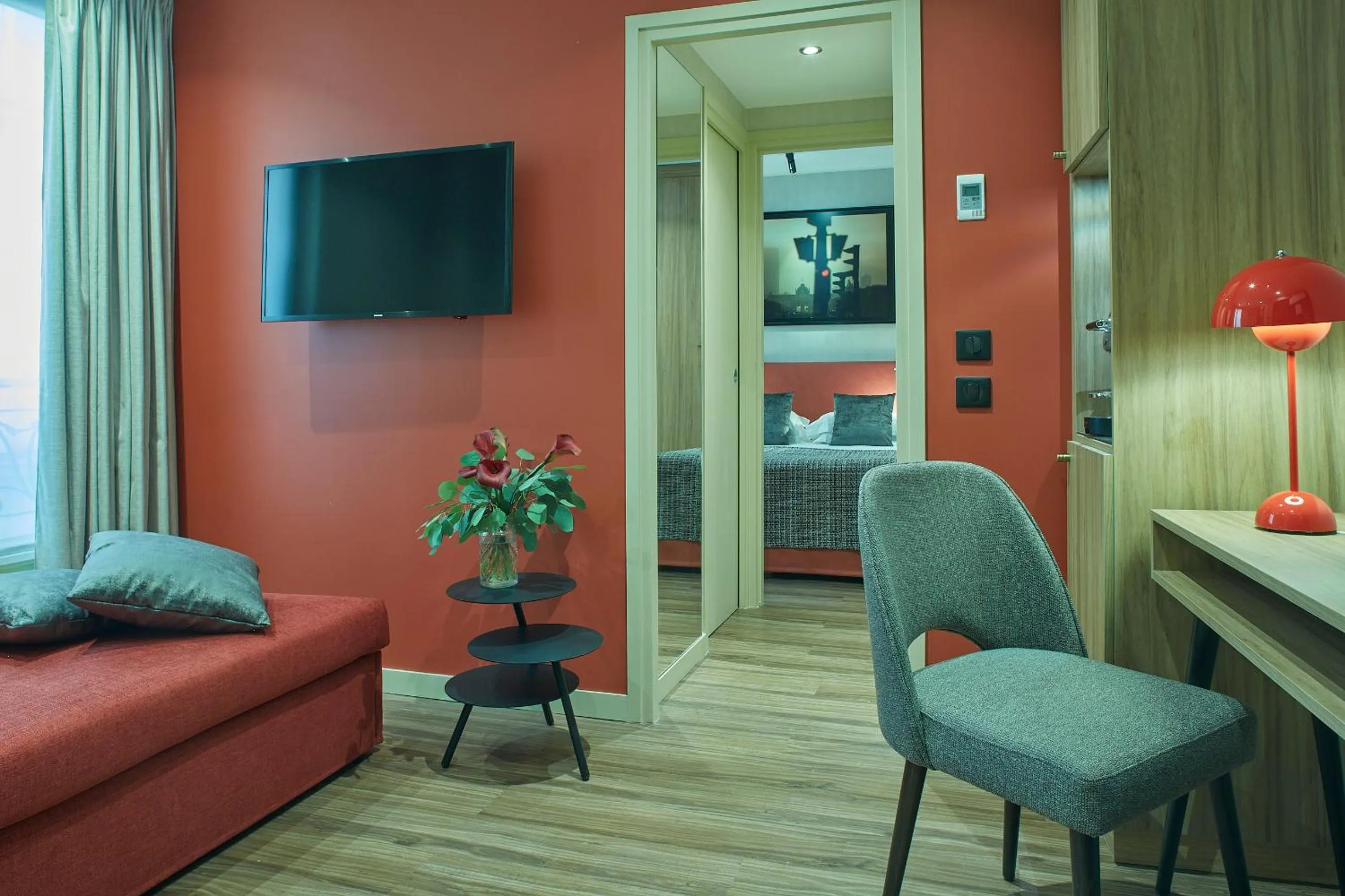 Photo of the whole room, Bed in Hotel Atmospheres