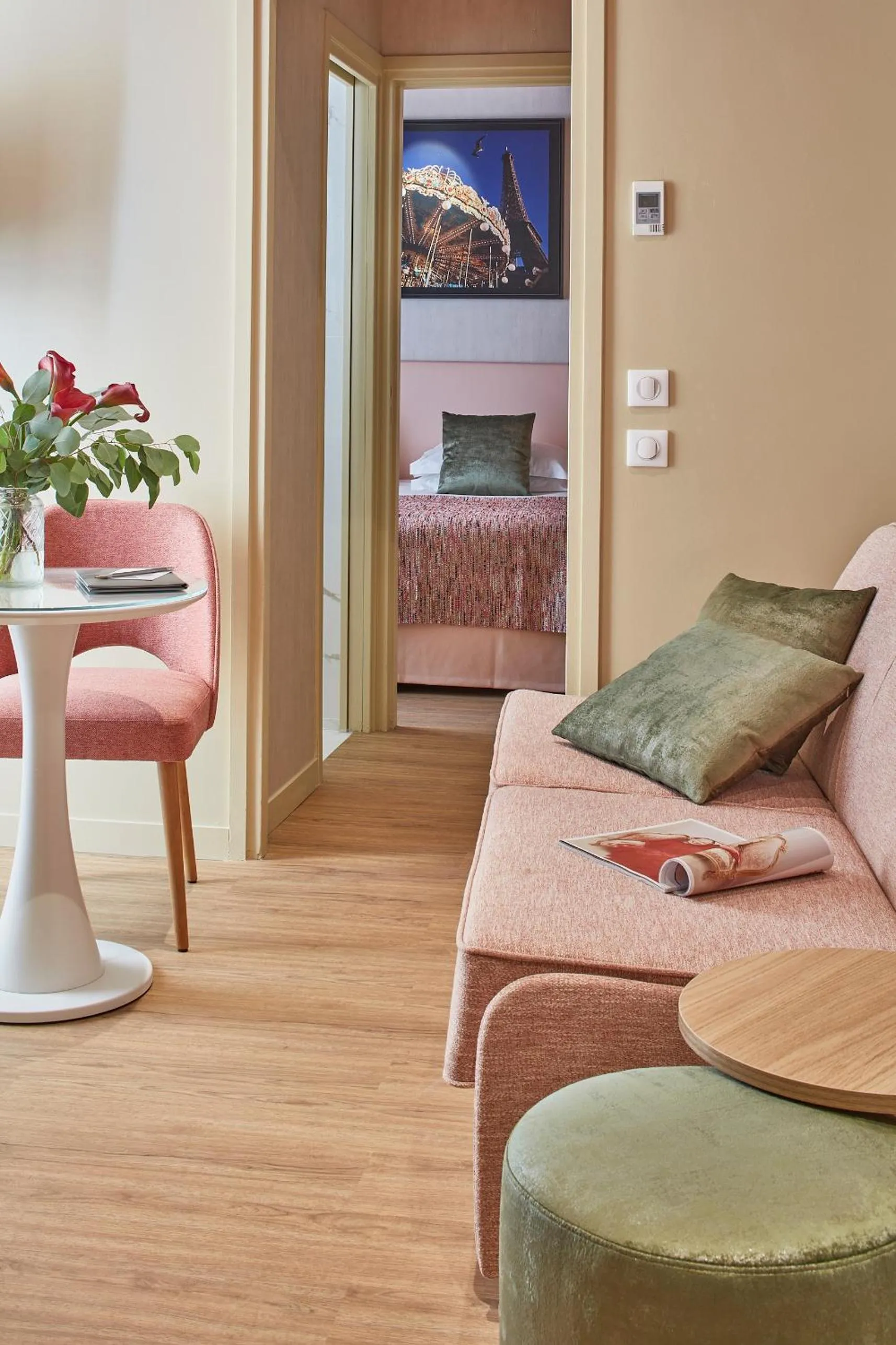 Photo of the whole room, Bed in Hotel Atmospheres