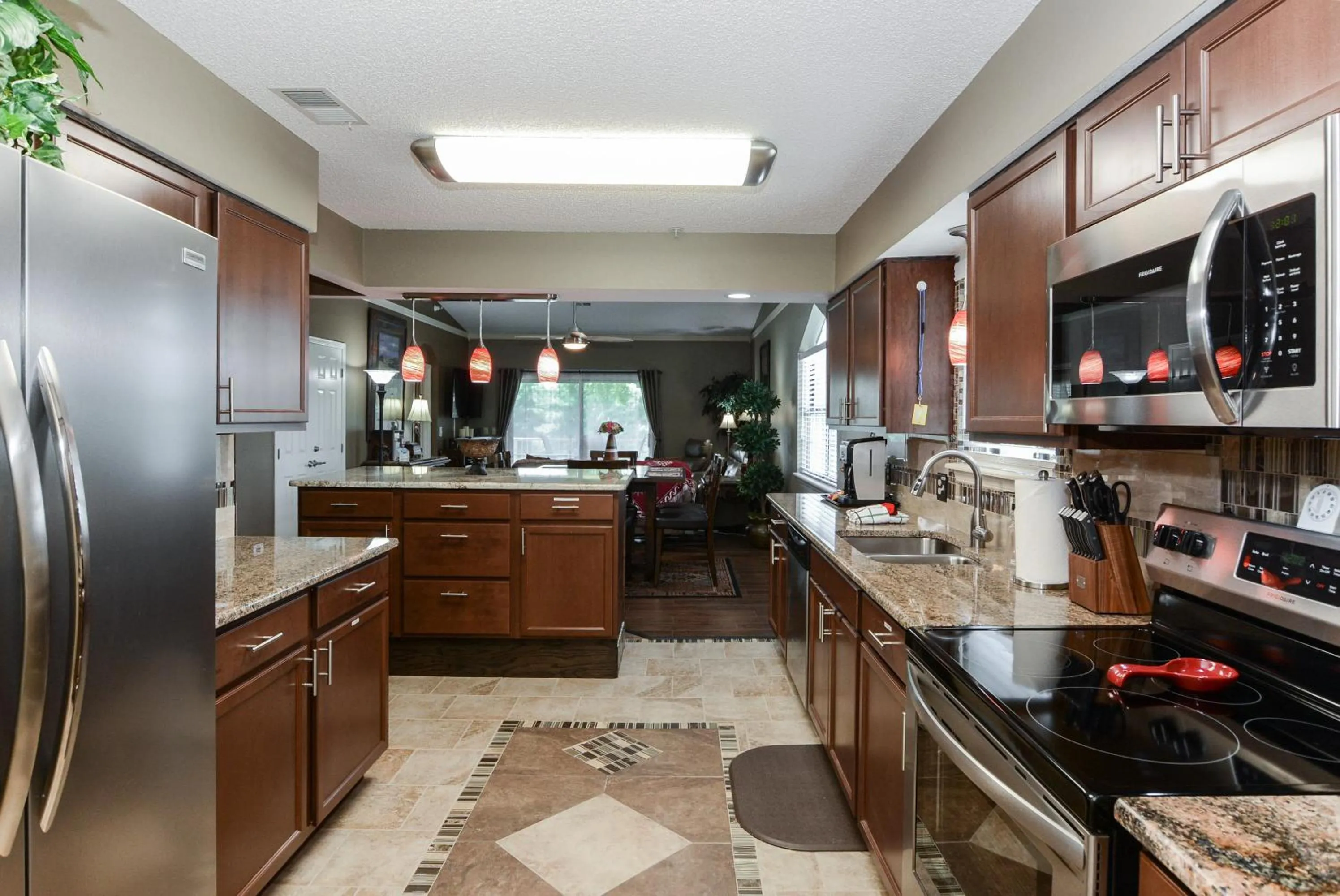 Luxury Condos at Thousand Hills - Heart of Branson - Beautifully remodeled - Spacious and Affordable