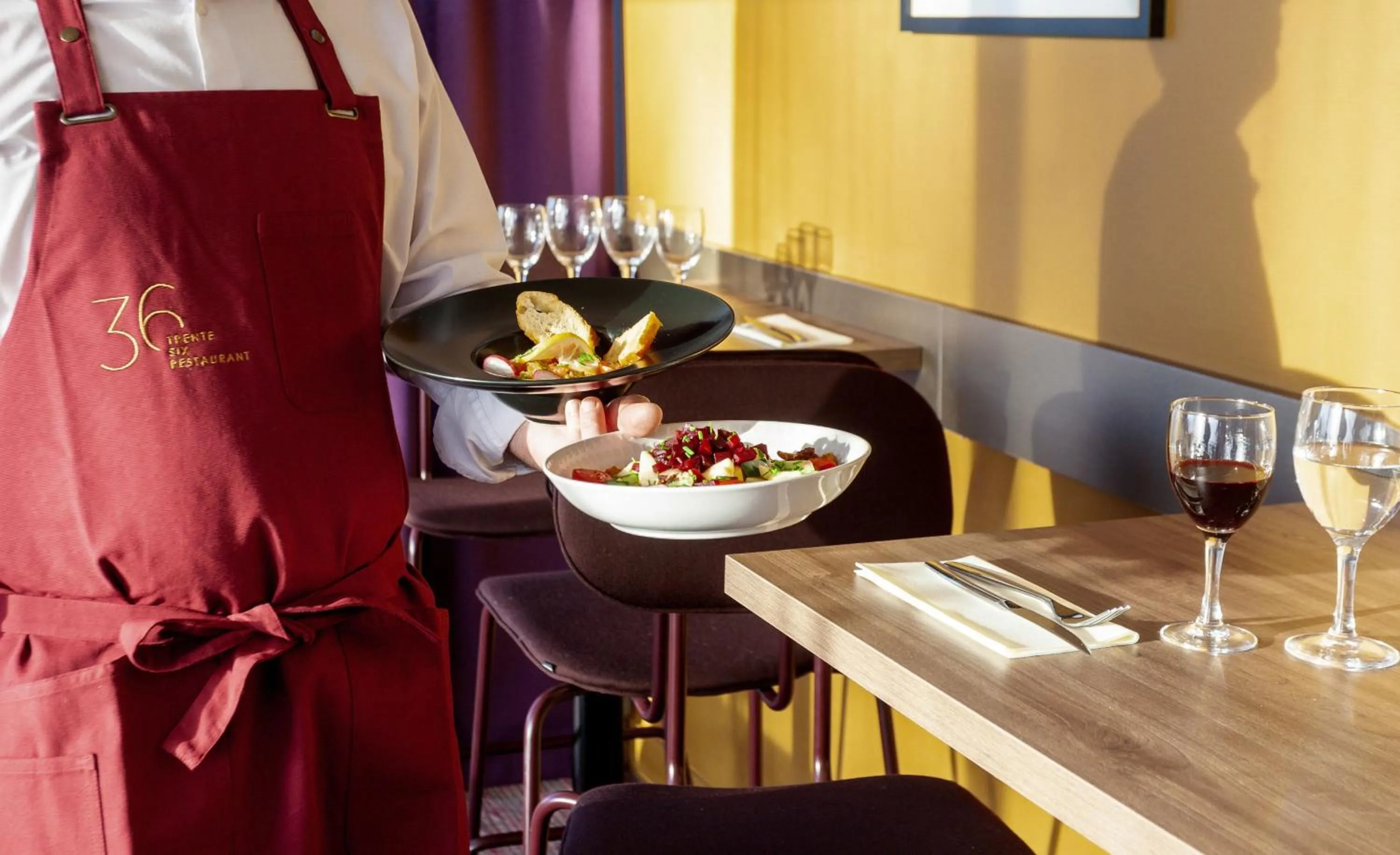 Lunch in Brit Hotel Caen Nord - Mémorial