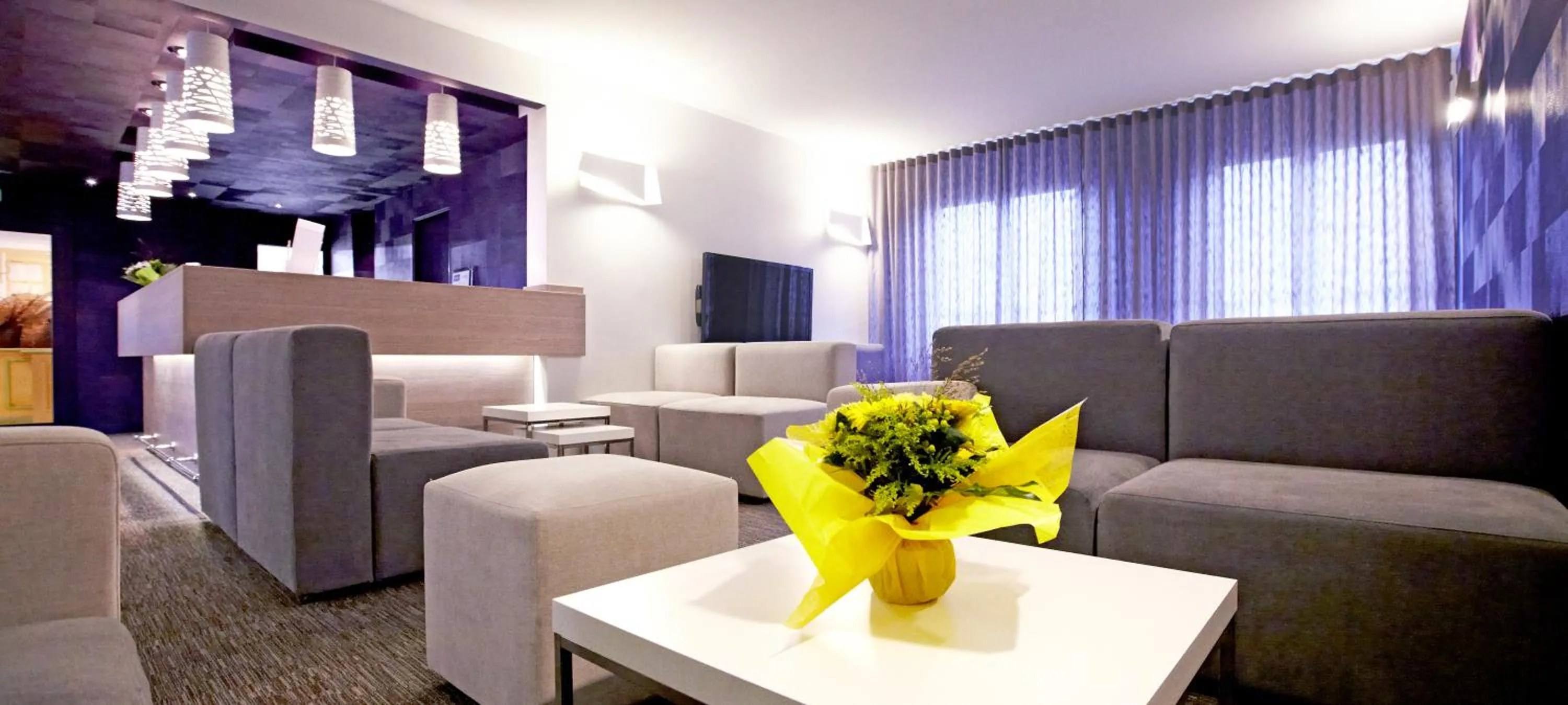 Communal lounge/ TV room in Kyriad Valence Nord Bourg-Les-Valence