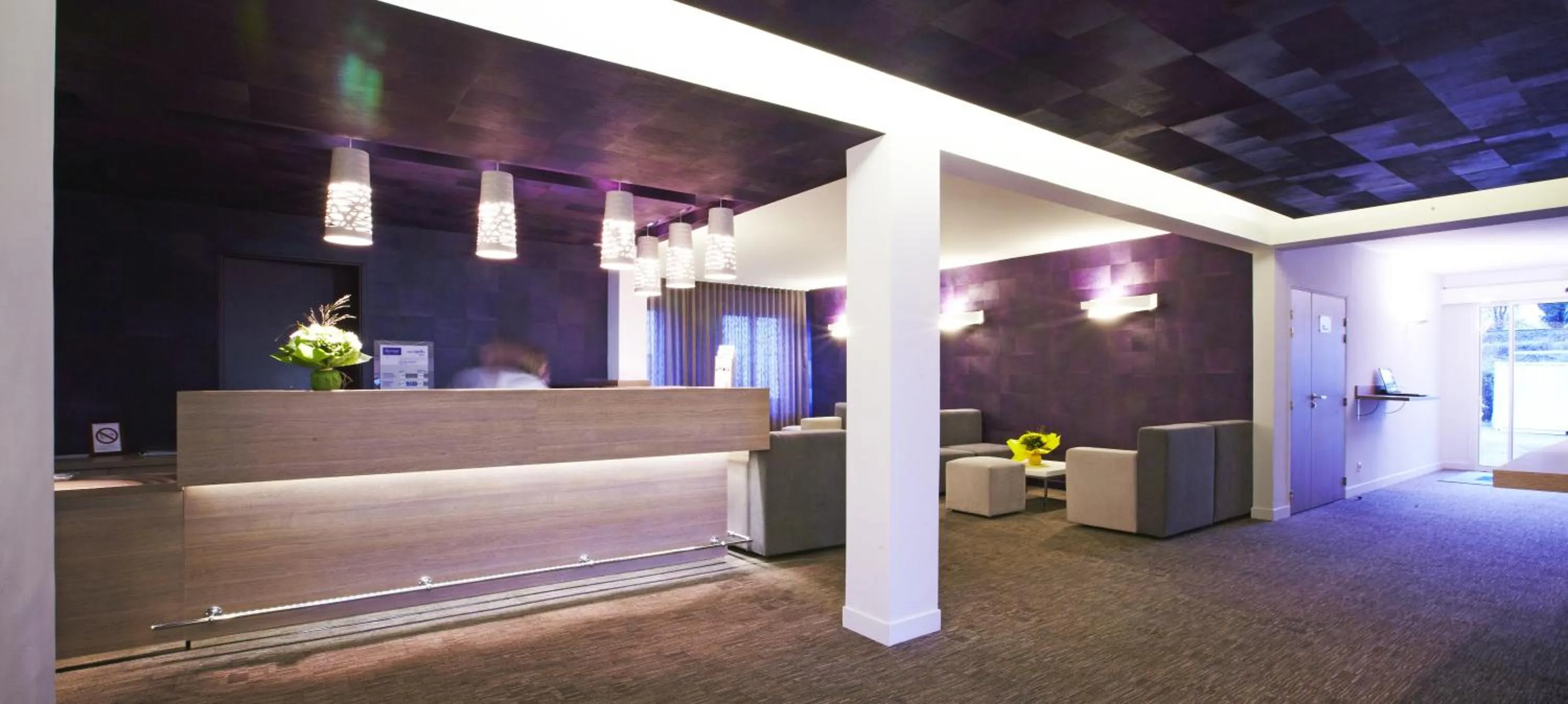 Lobby or reception in Kyriad Valence Nord Bourg-Les-Valence