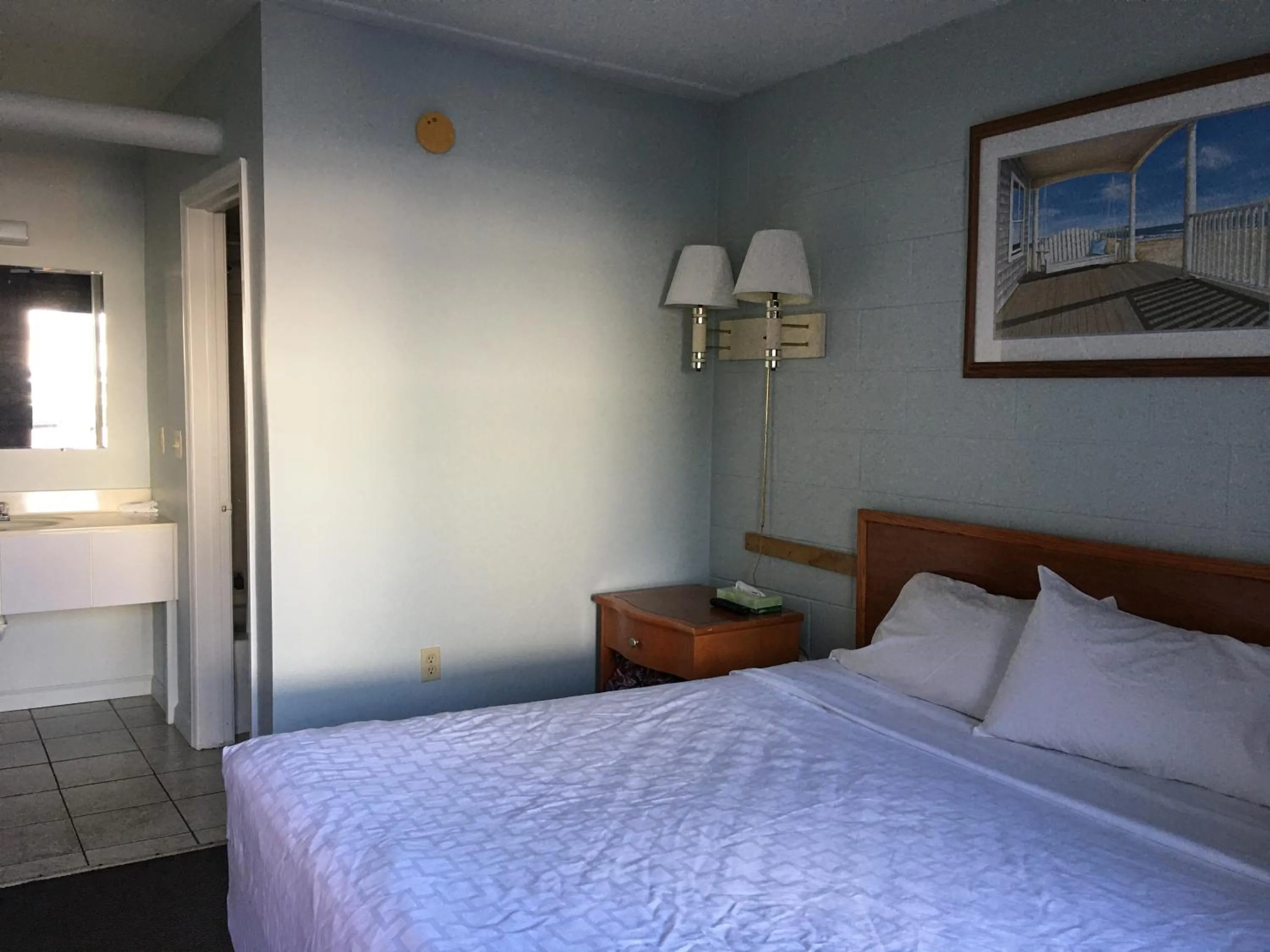 Bed in High Seas Motel