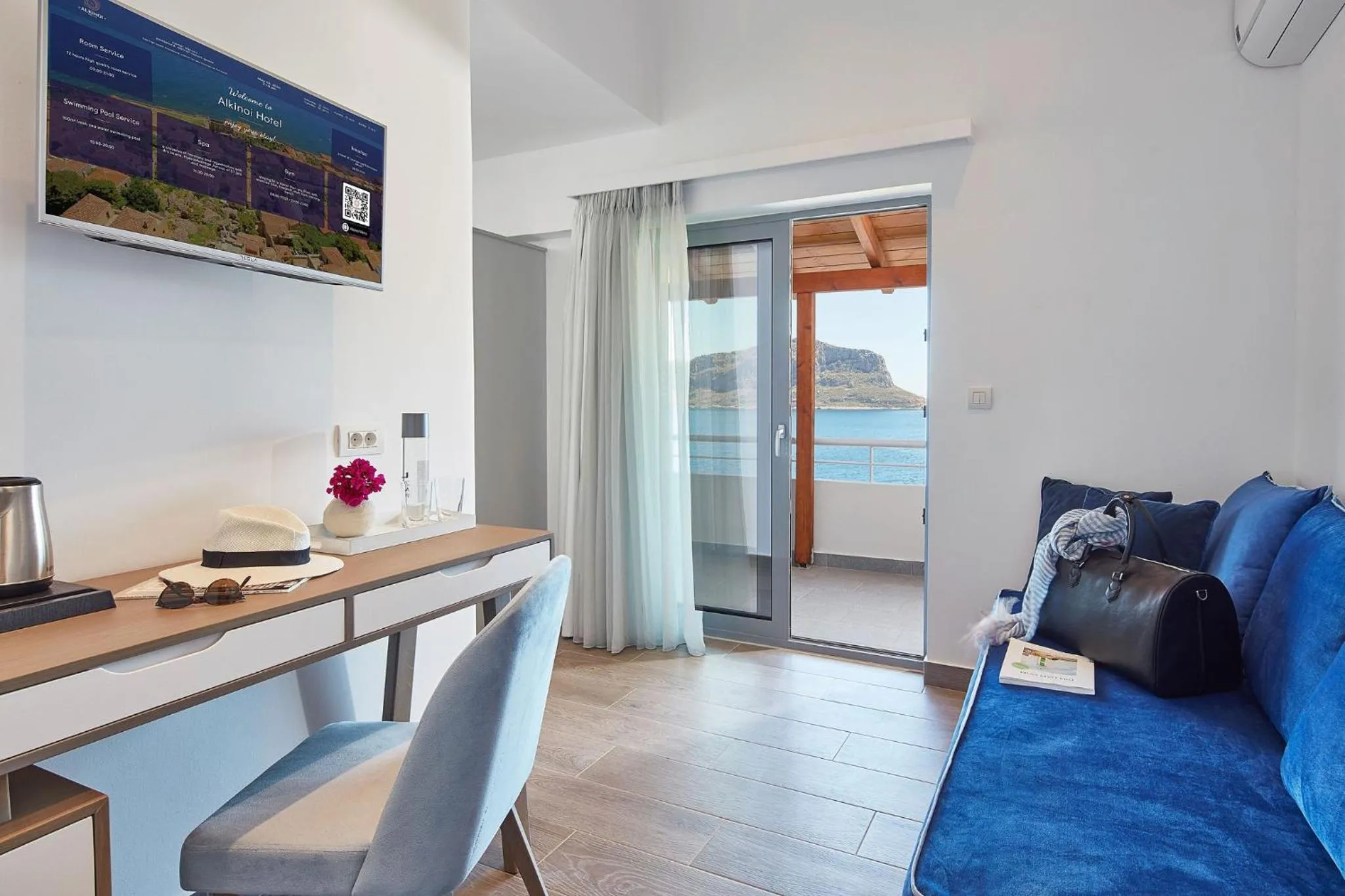 Bedroom in ALKINOI RESORT AND SPA