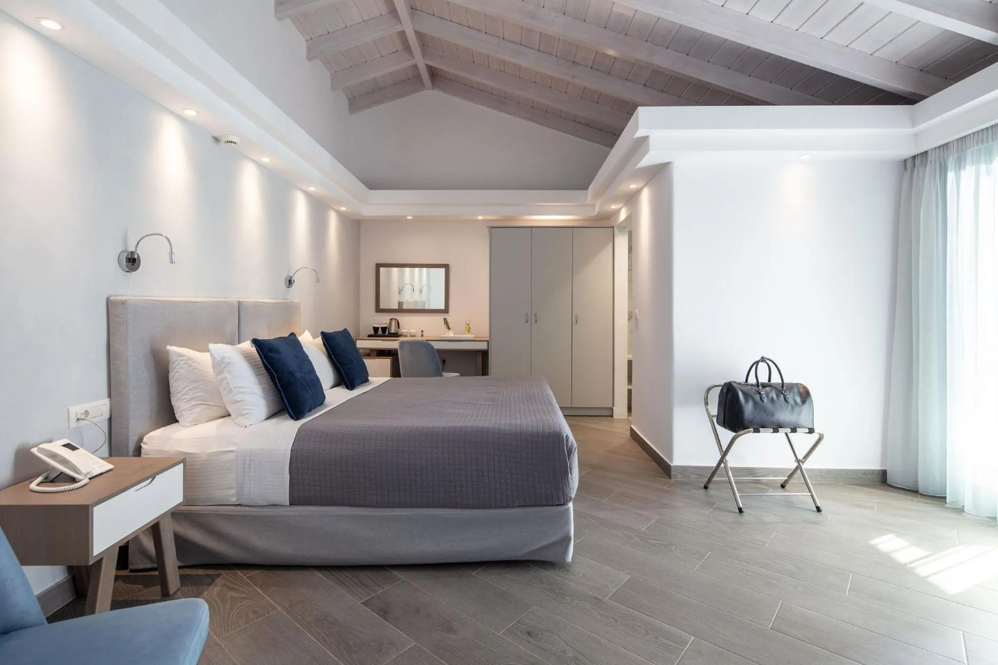 Bed in ALKINOI RESORT AND SPA