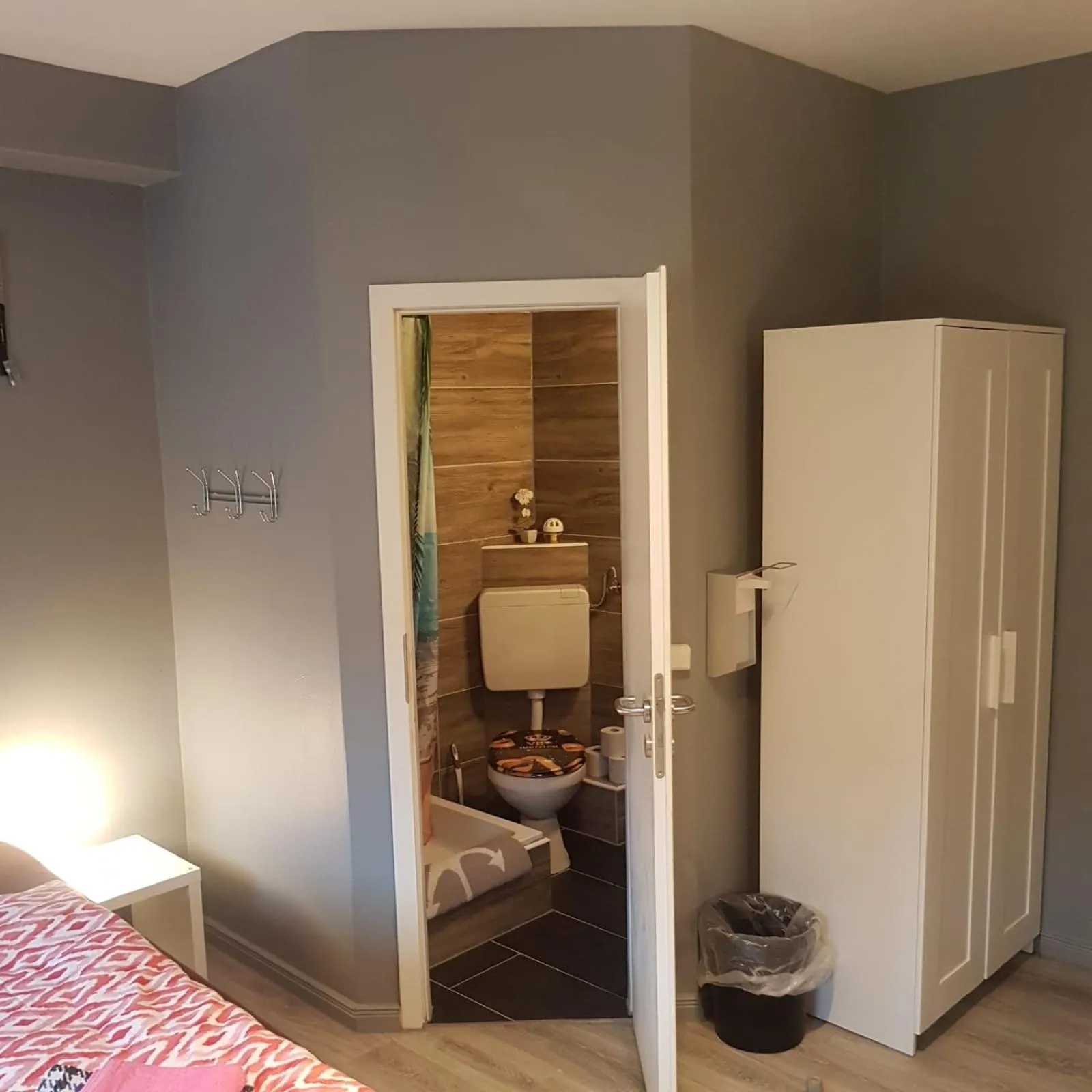 Shower, Bed in Flensburg City - 24h