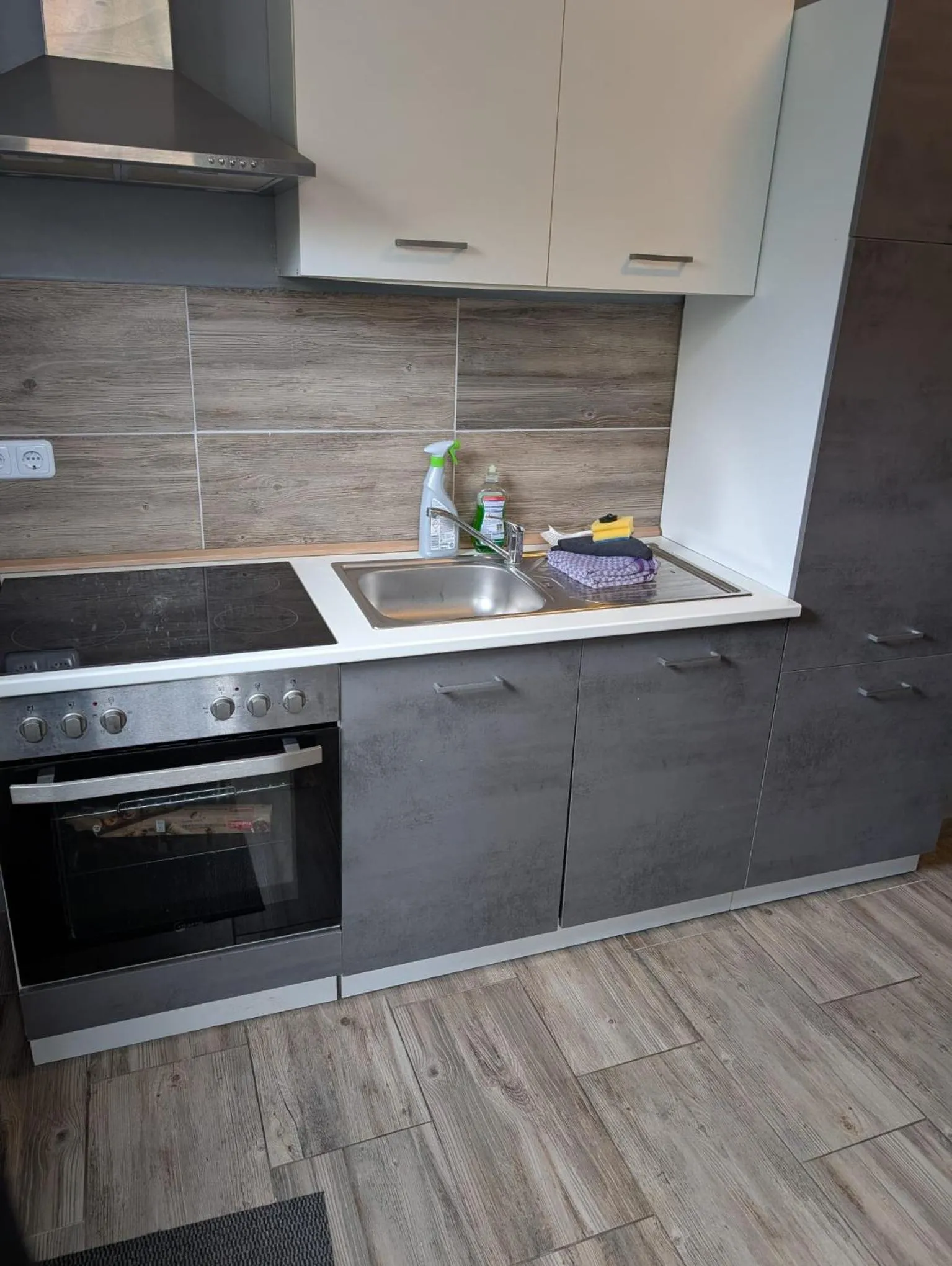 Kitchen or kitchenette in Flensburg City - 24h