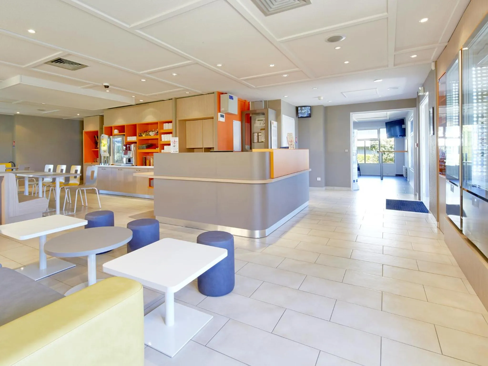 Restaurant/places to eat in Premiere Classe Poitiers Futuroscope - Chasseneuil