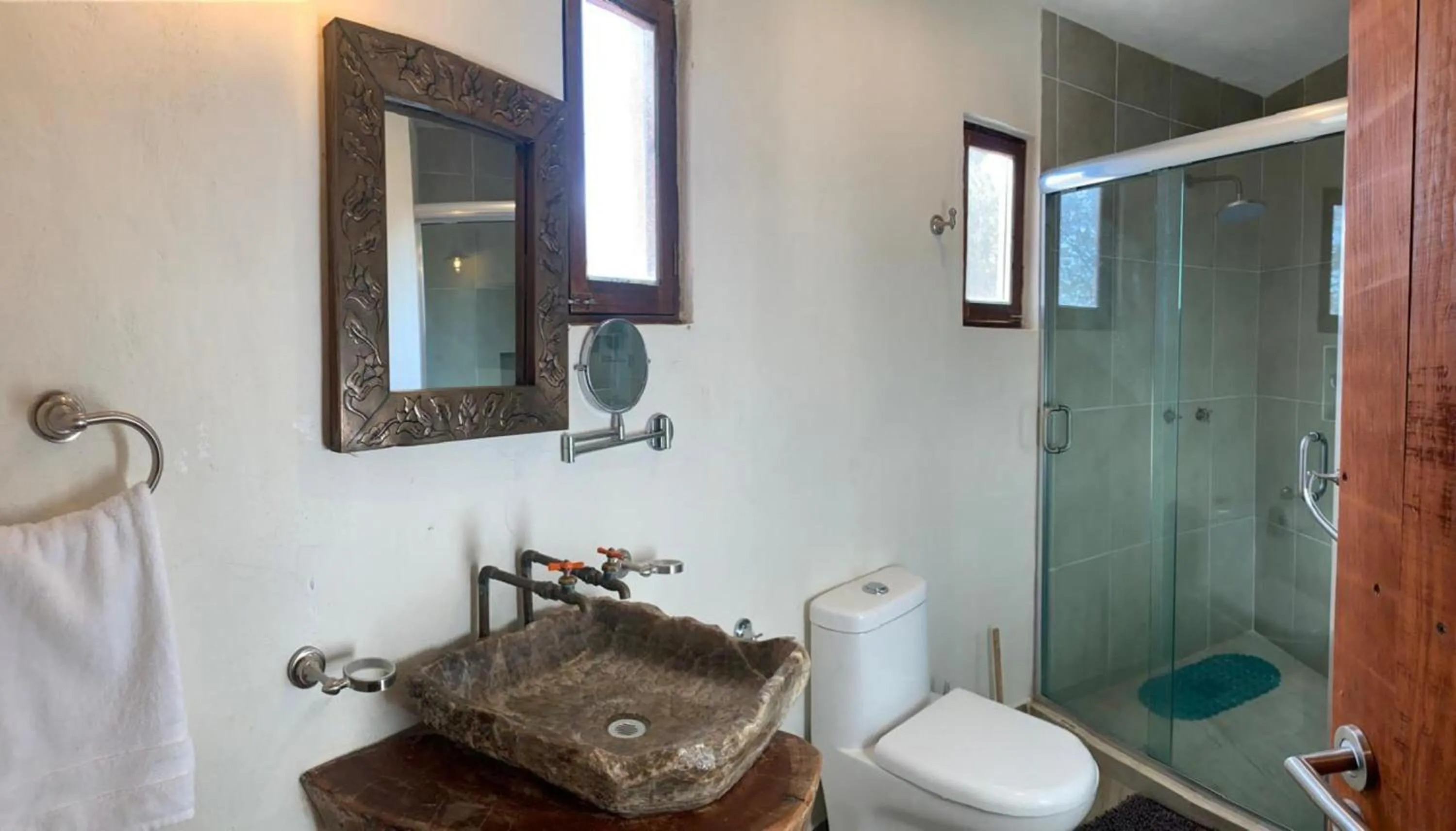 Bathroom in Zidada Hotel and Chalets