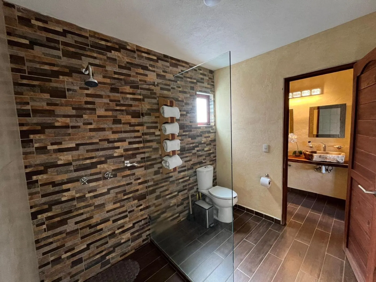 Shower in Zidada Hotel and Chalets