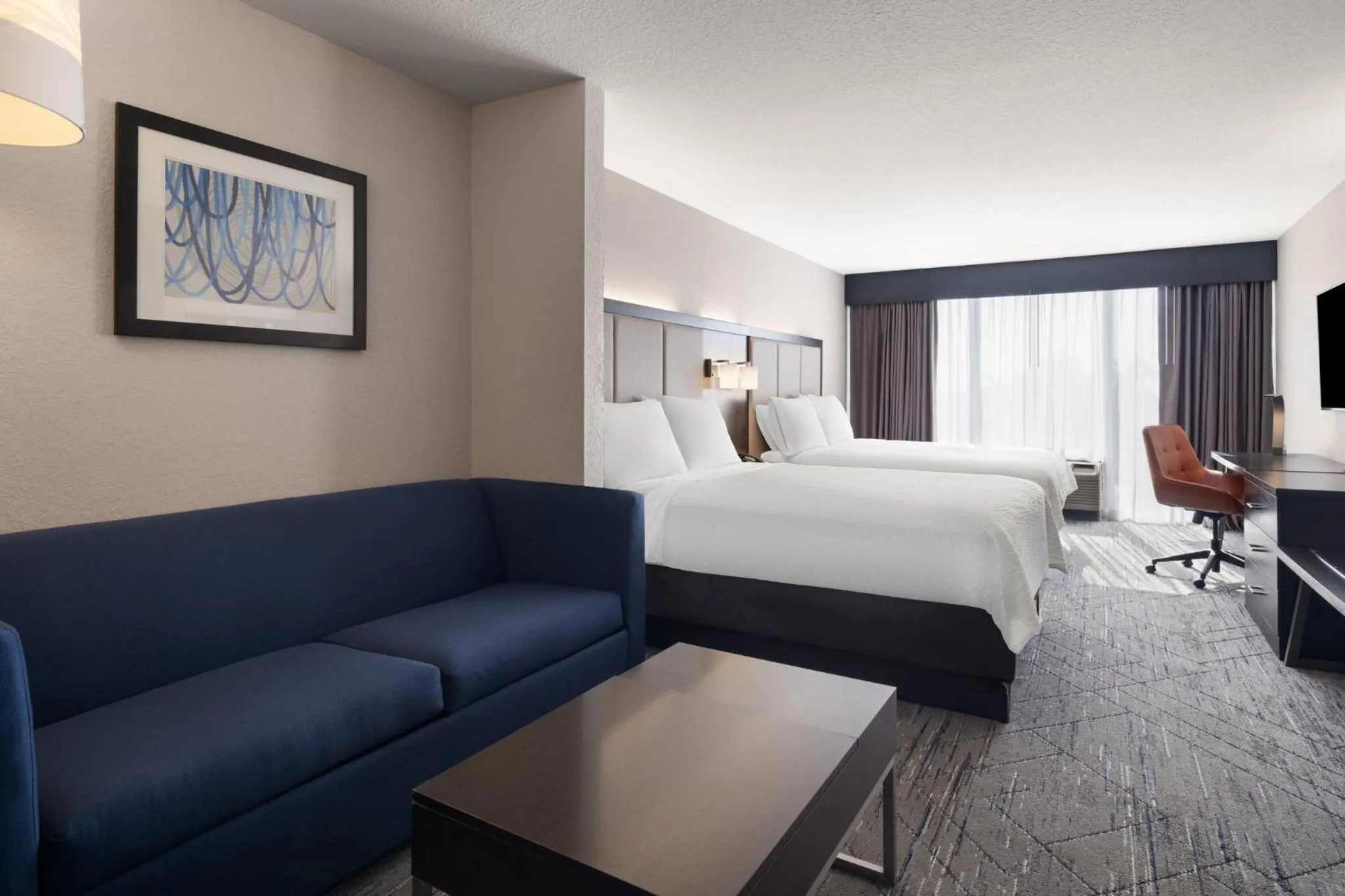 Photo of the whole room, Bed in Holiday Inn Express St. Petersburg North / I-275 by IHG