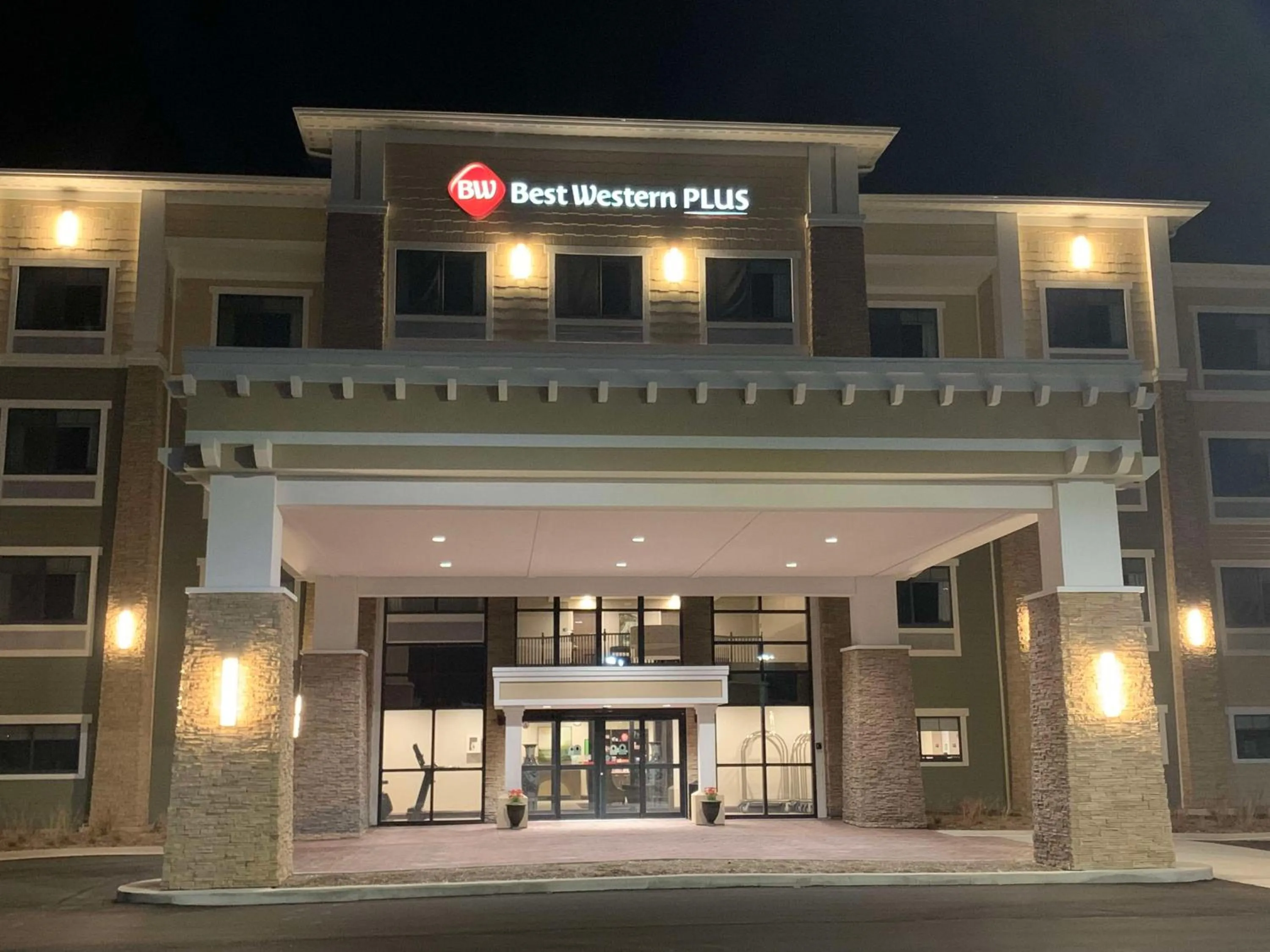 Property building in Best Western Plus Horseheads - Elmira