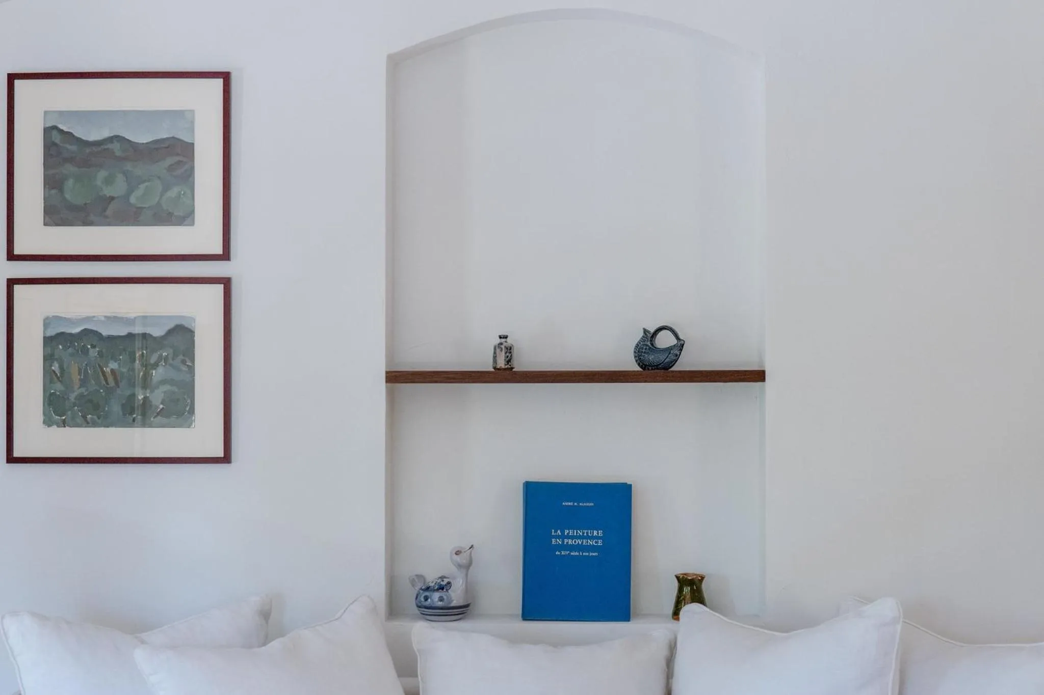 Photo of the whole room, Bed in Le Moulin, Lourmarin, a Beaumier Hotel