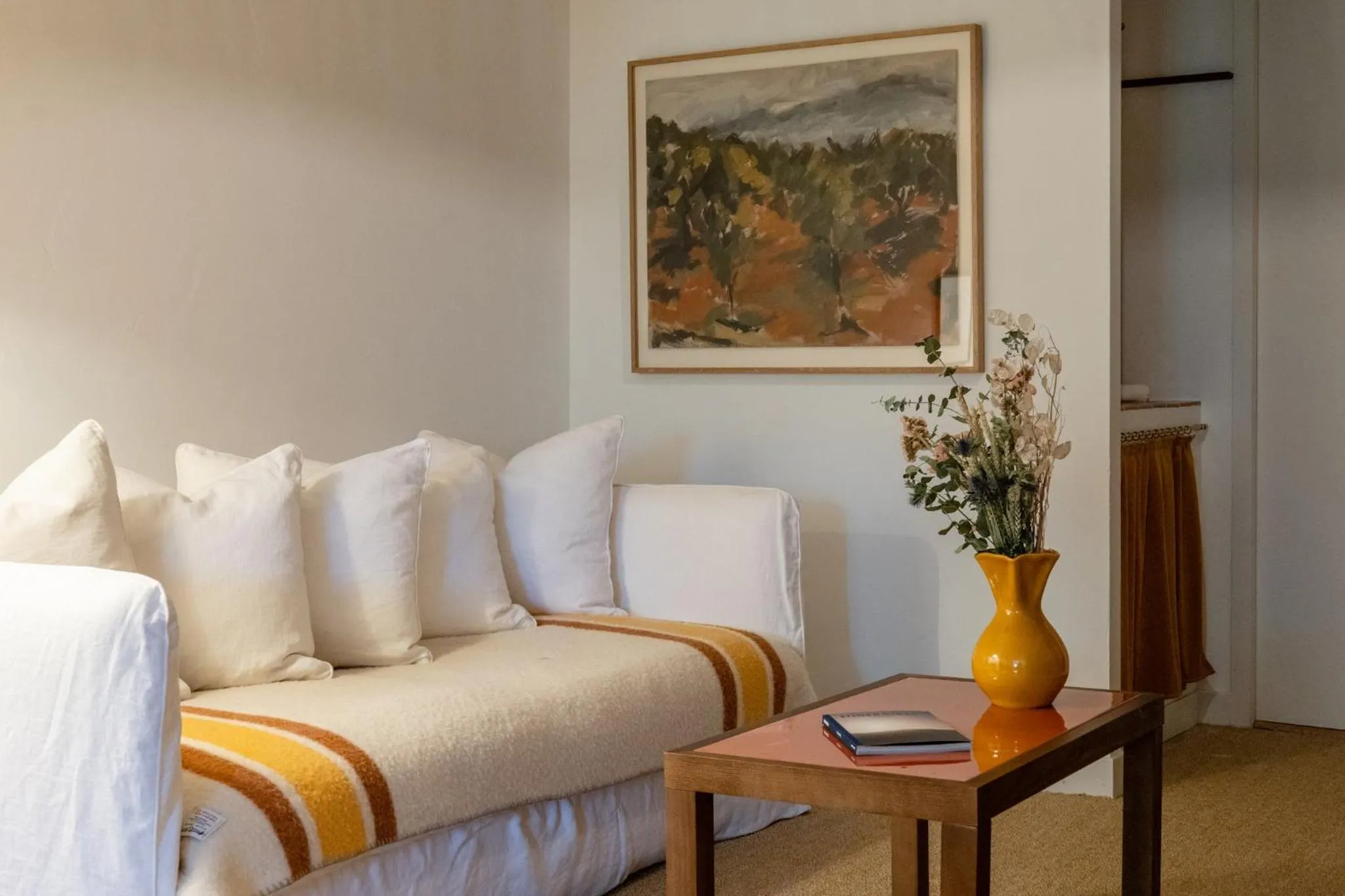 Photo of the whole room in Le Moulin, Lourmarin, a Beaumier Hotel