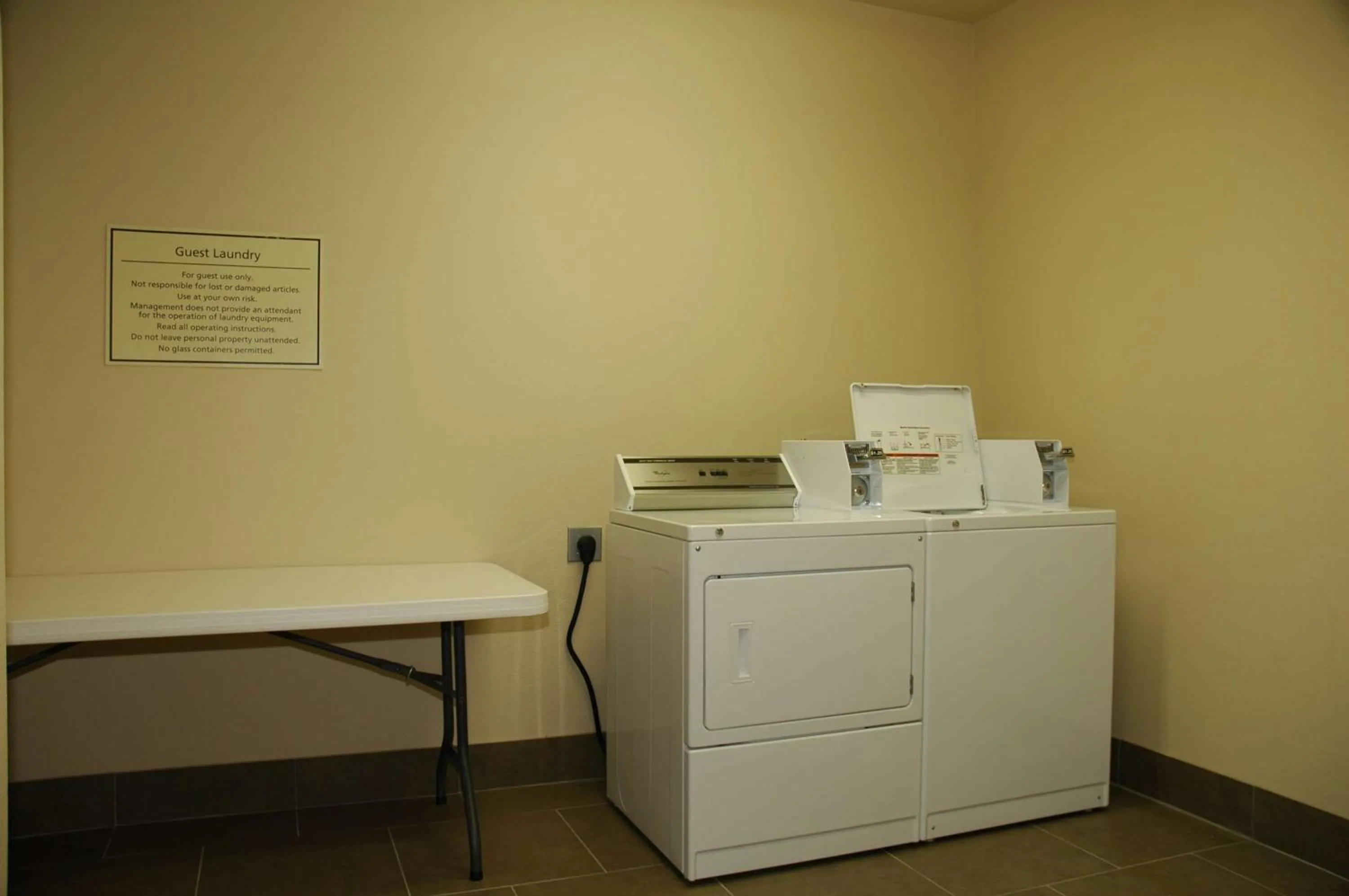 laundry in Best Western Plus Texarkana Inn and Suites