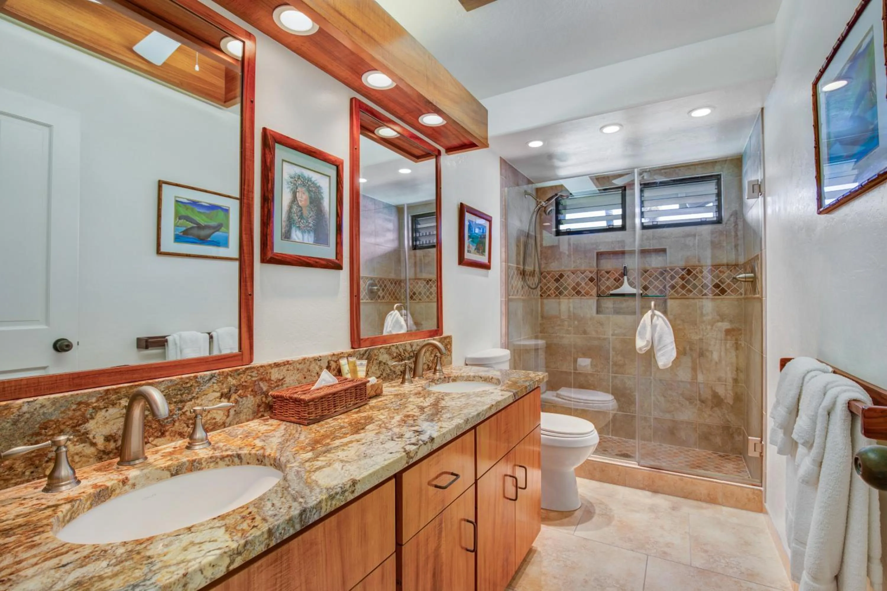 Bathroom in Castle Kanaloa at Kona